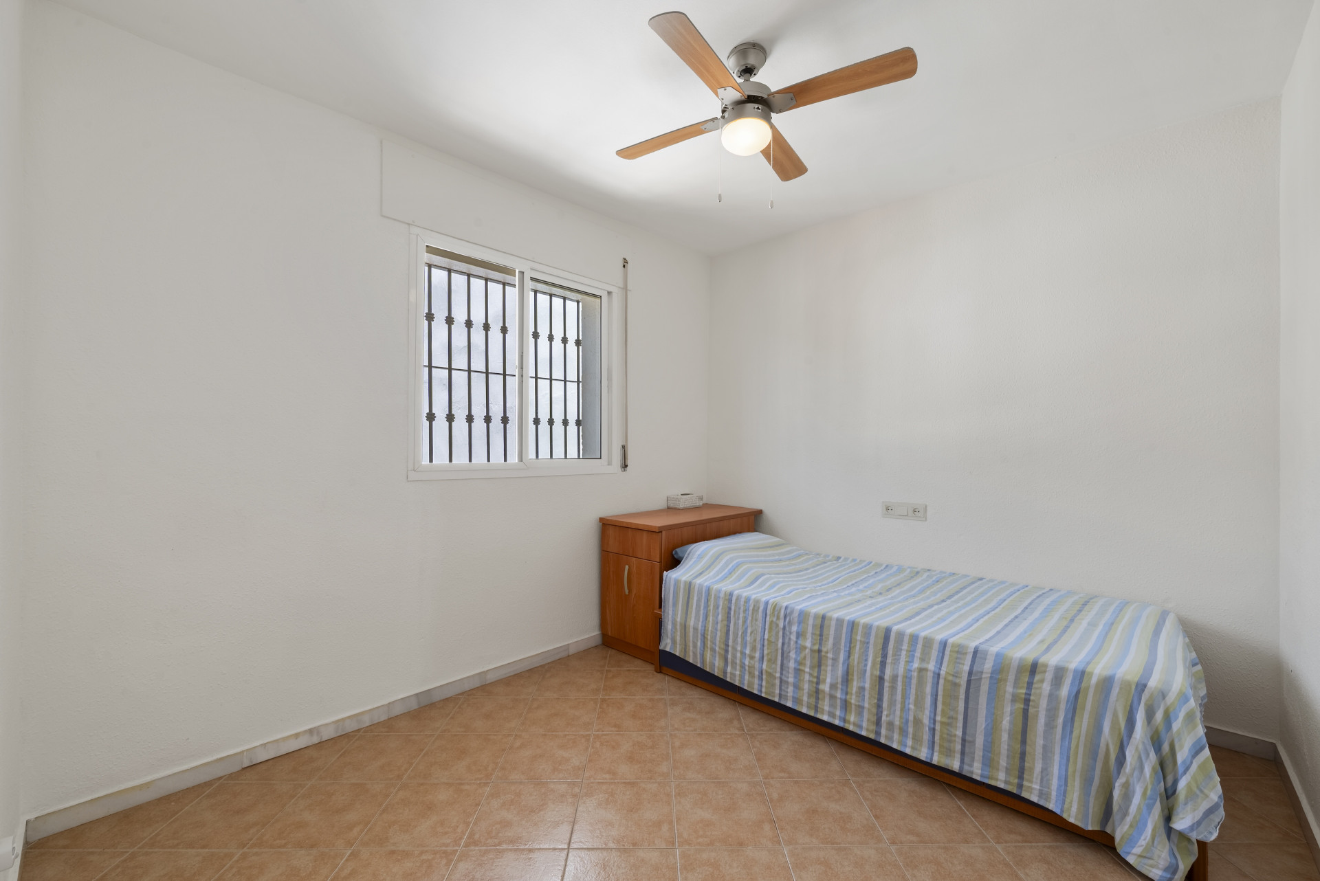 Spacious 5-Bed Town House with Pool Between Mijas and Fuengirola — Mijas