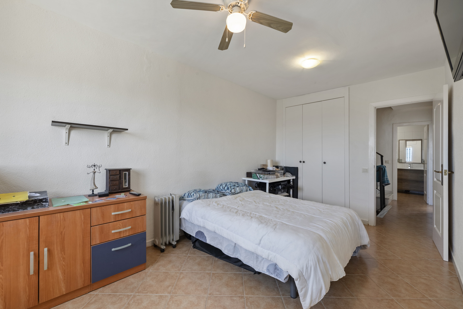 Spacious 5-Bed Town House with Pool Between Mijas and Fuengirola — Mijas