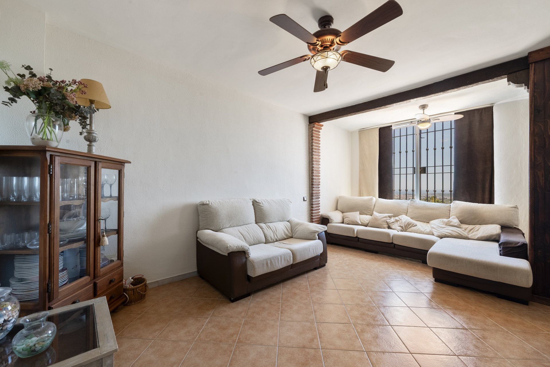 Spacious 5-Bed Town House with Pool Between Mijas and Fuengirola — Mijas