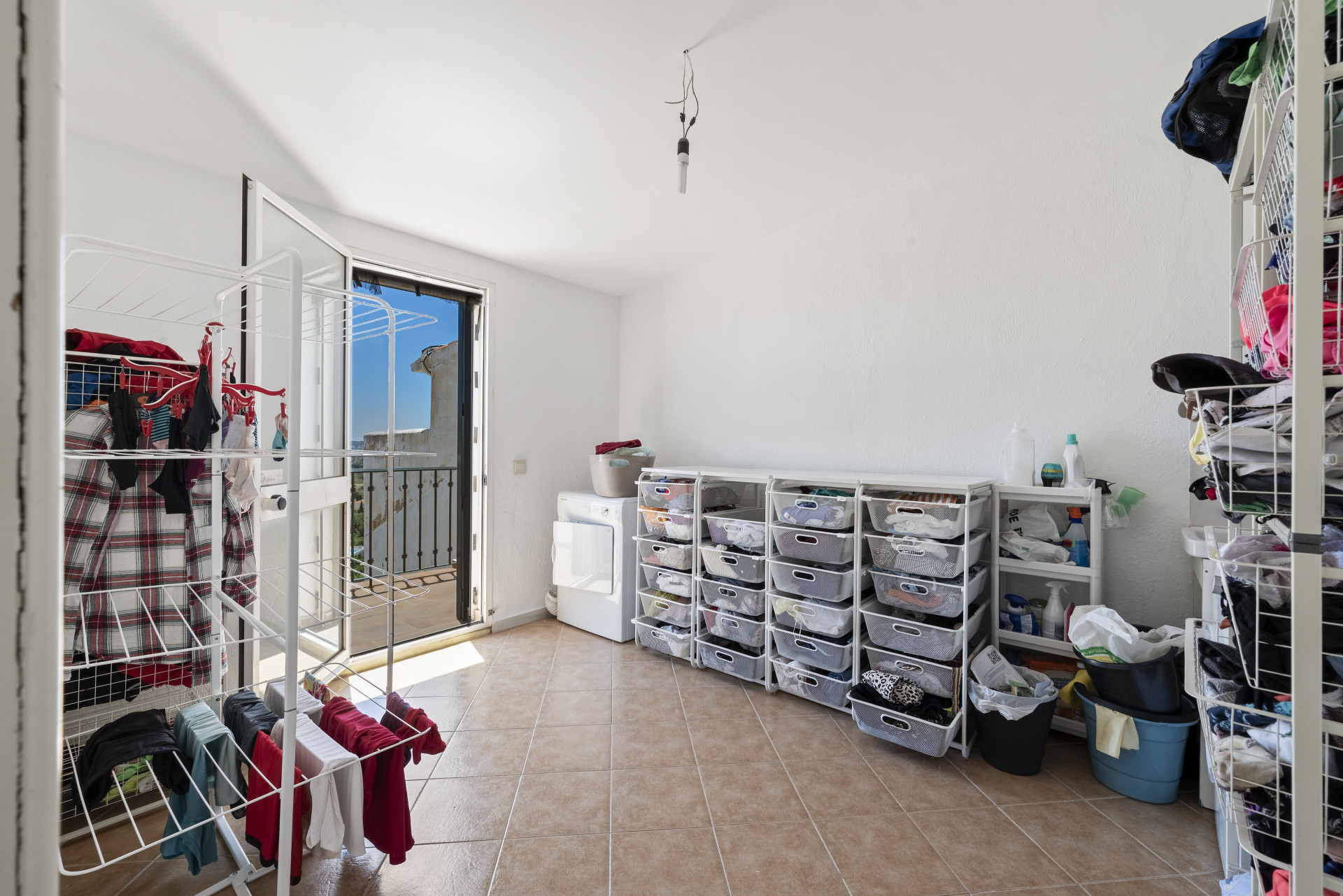 Spacious 5-Bed Town House with Pool Between Mijas and Fuengirola — Mijas