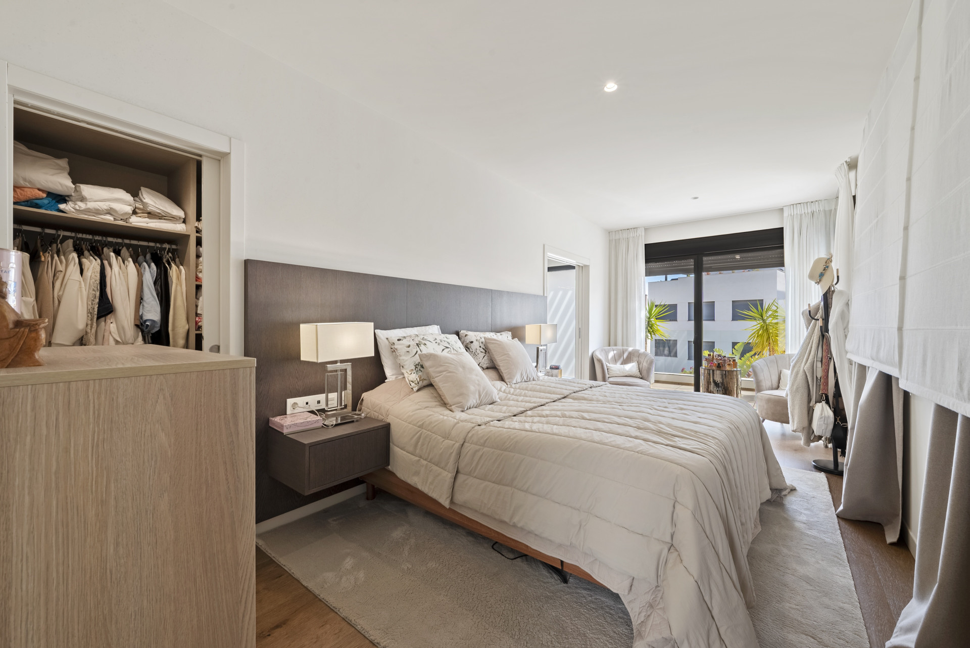 Modern 4-Bed Townhouse with Sea Views & Pool, Cala de Mijas — Cala de Mijas