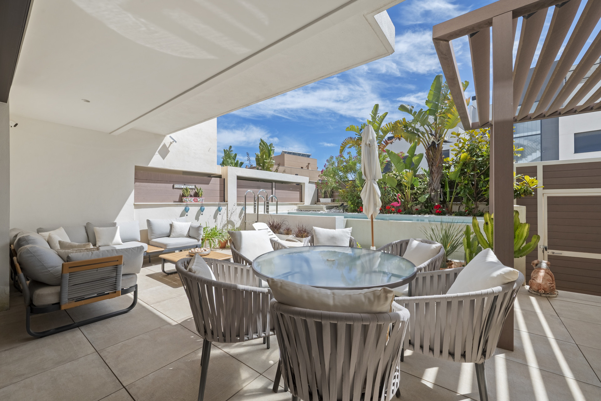 Modern 4-Bed Townhouse with Sea Views & Pool, Cala de Mijas — Cala de Mijas