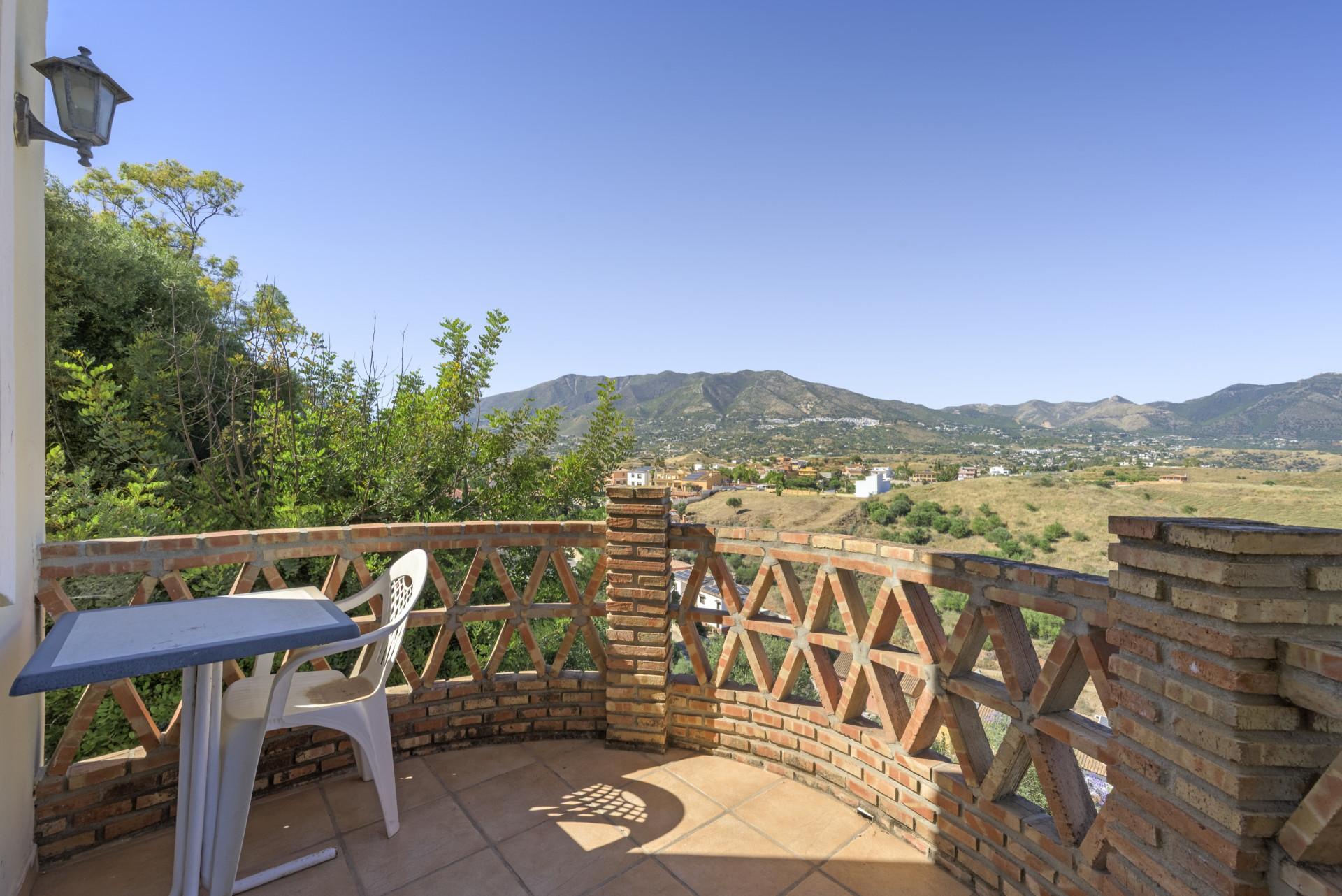 4-Bed Villa with Pool & Panoramic Sea Views in Sierrezuela, Mijas Costa — Mijas Costa