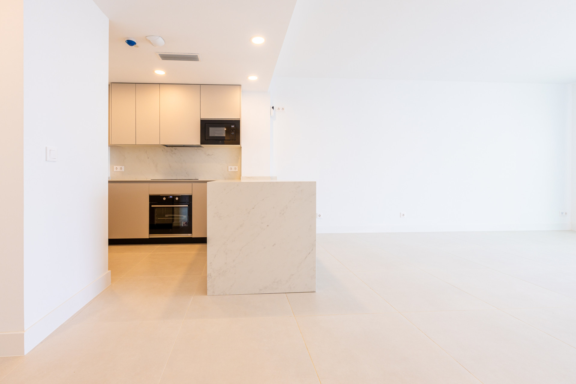 2-Bed Apartment with Large Terrace, Reserva del Higuerón, Málaga — Reserva del Higuerón
