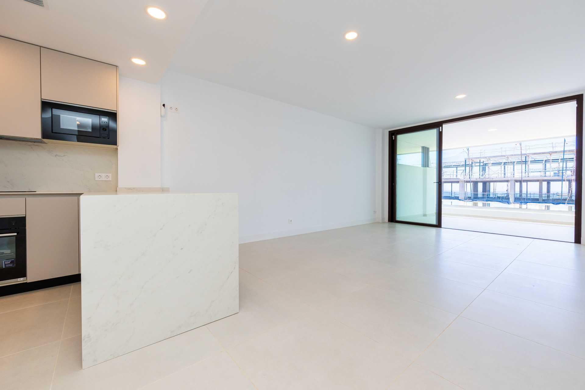 2-Bed Apartment with Large Terrace, Reserva del Higuerón, Málaga — Reserva del Higuerón