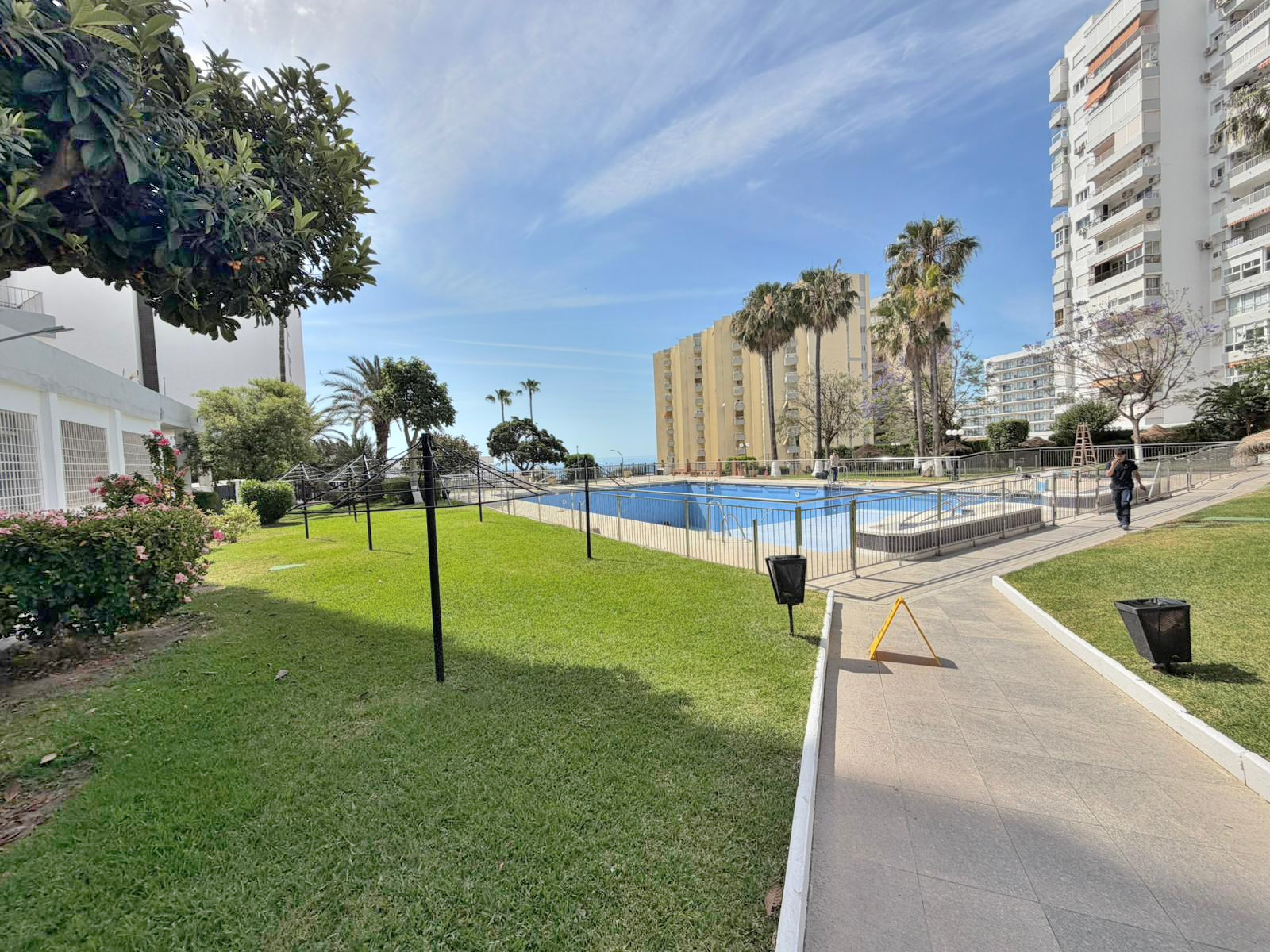 13th-Floor Sea-View Apartment Near Puerto Marina, Benalmádena — Benalmadena