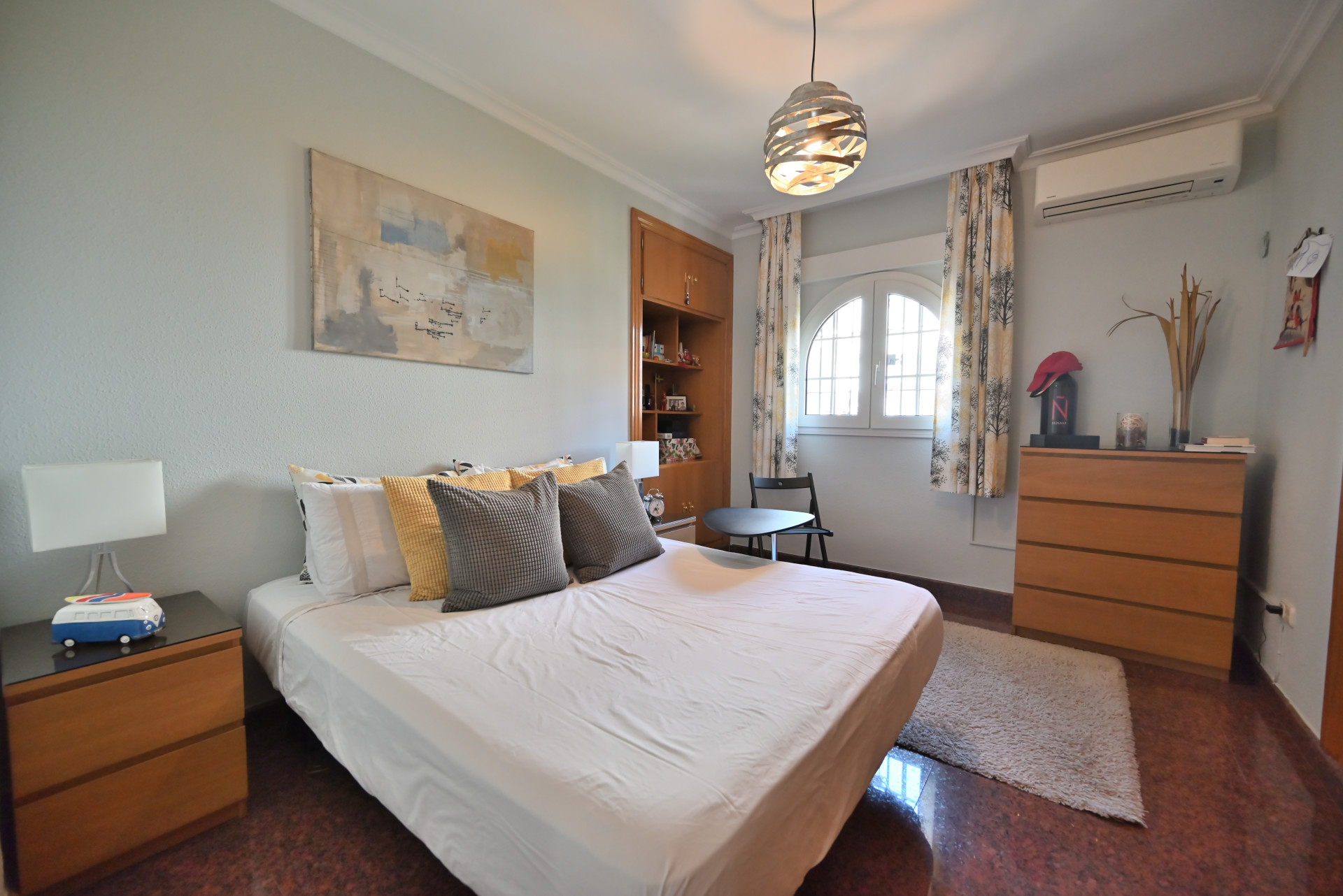 Corner Townhouse with Huge Private Terrace, Fuengirola — Fuengirola