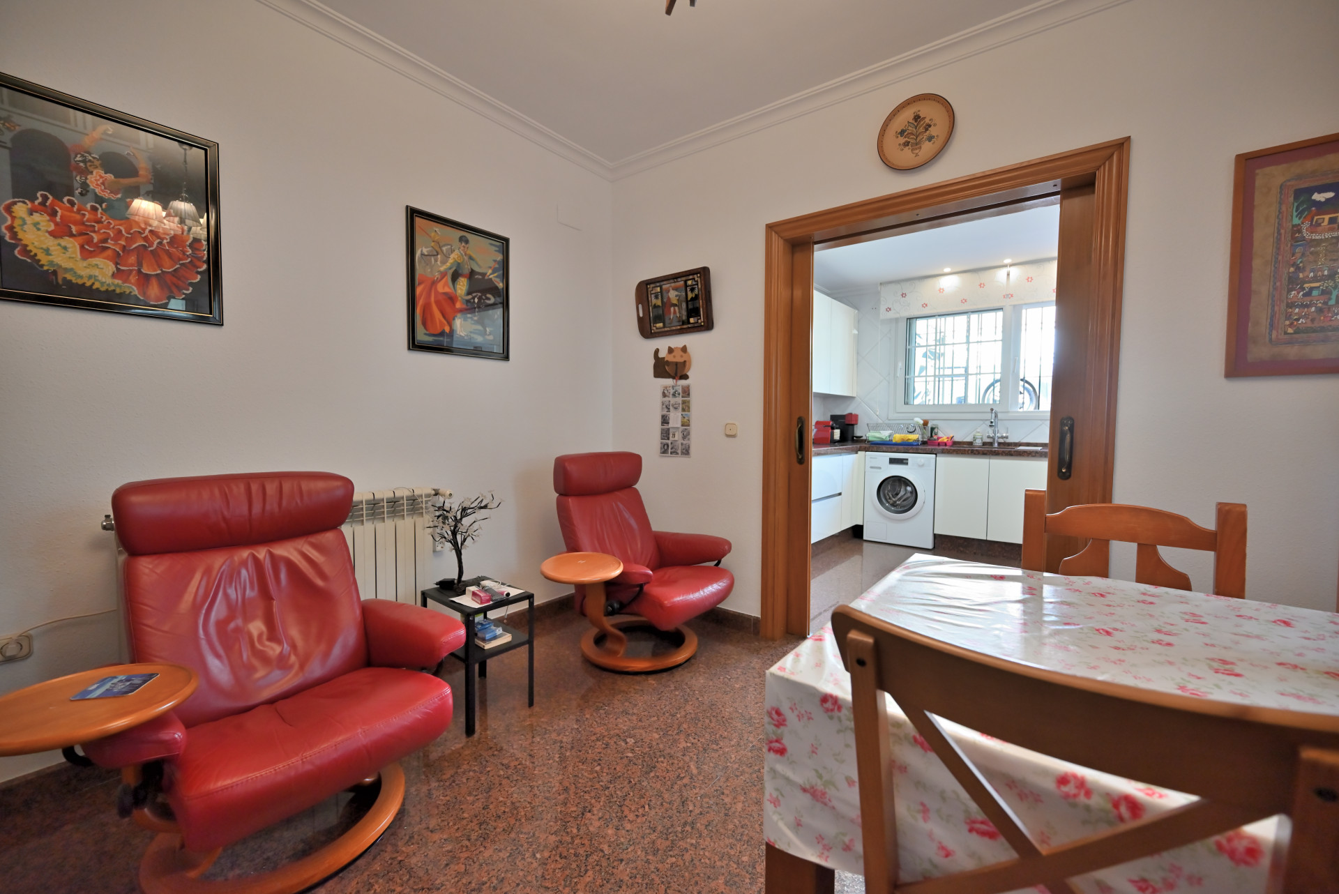 Corner Townhouse with Huge Private Terrace, Fuengirola — Fuengirola