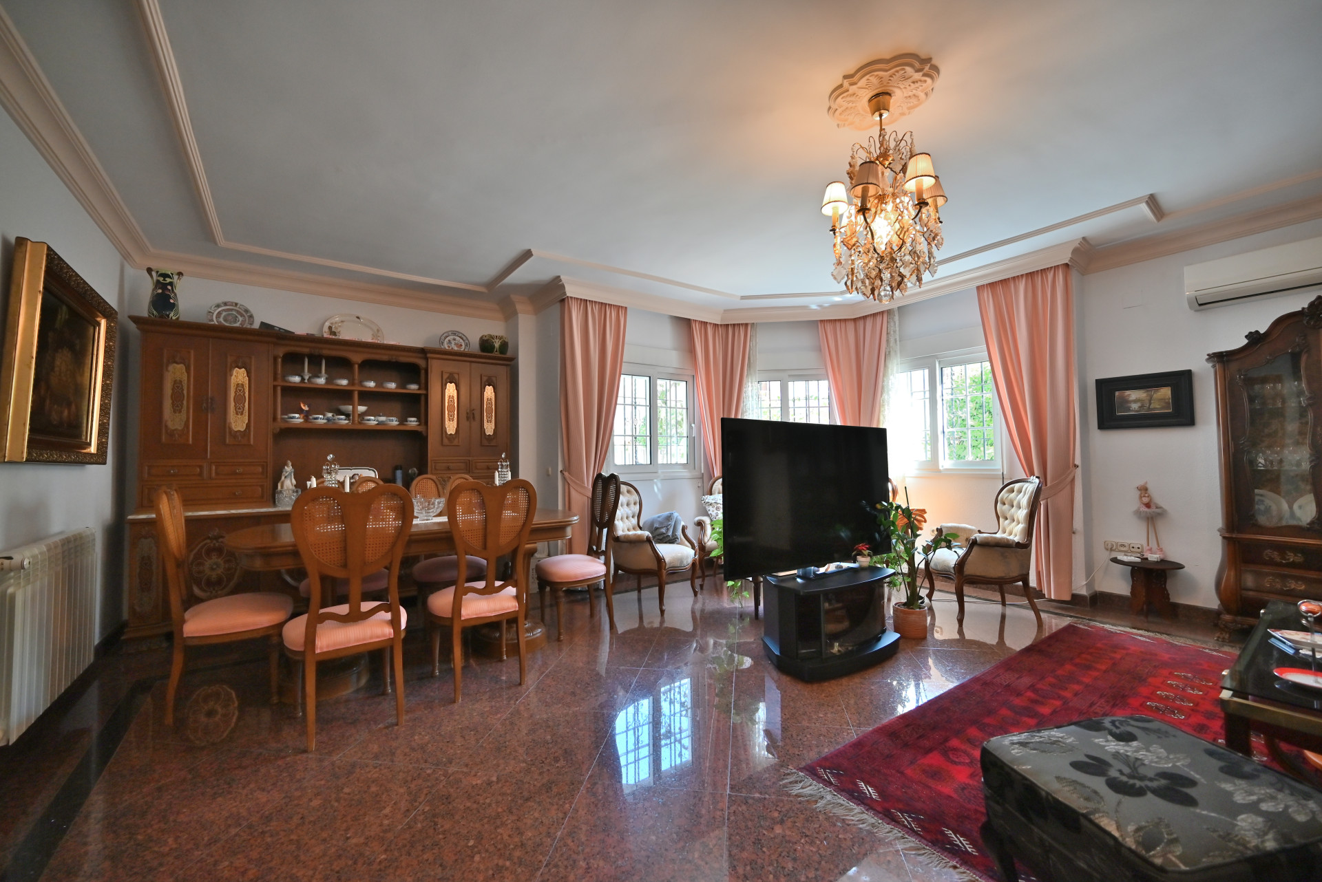 Corner Townhouse with Huge Private Terrace, Fuengirola — Fuengirola