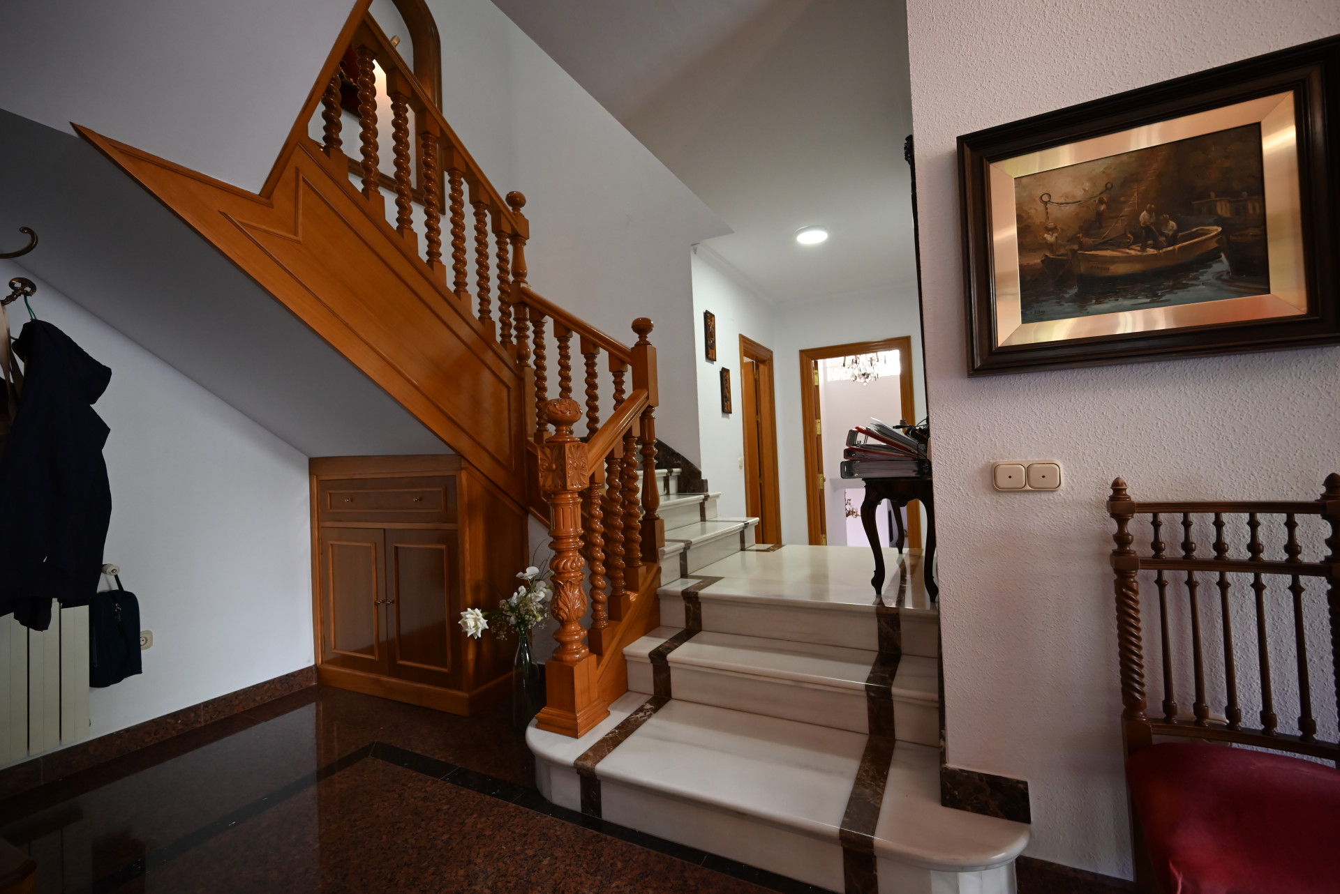 Corner Townhouse with Huge Private Terrace, Fuengirola — Fuengirola