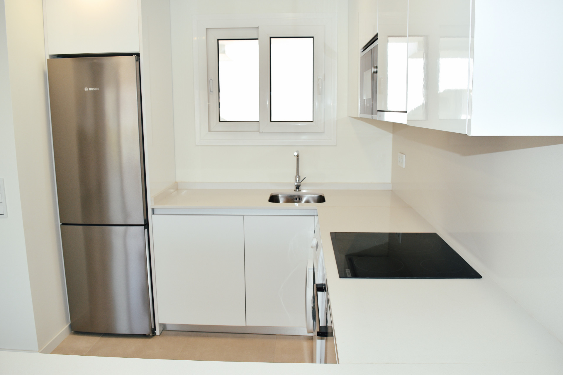 New Townhouse in Cala Serena Village, Cala de Mijas – 4 Bed, Pool — Cala de Mijas