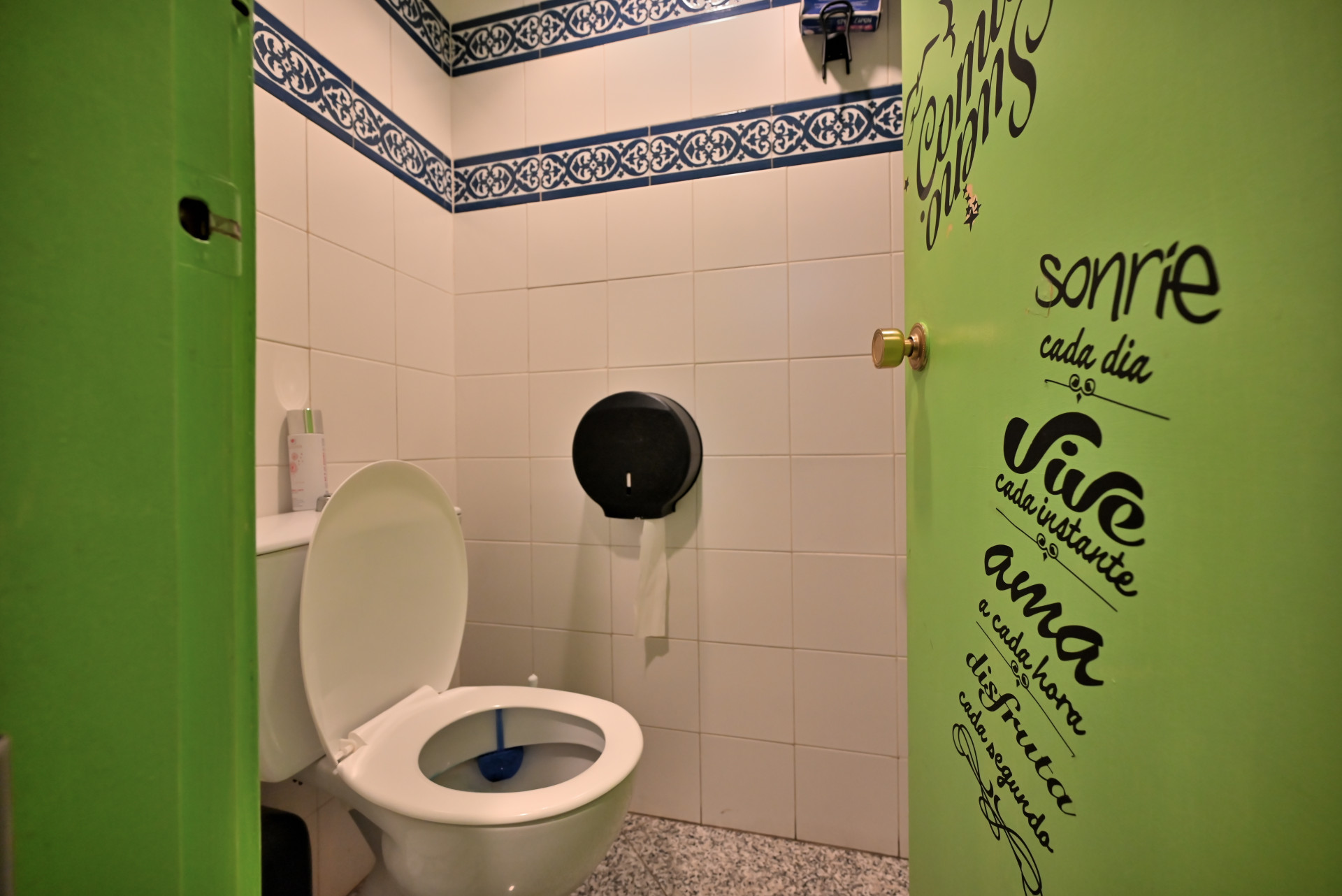 Freehold Restaurant & Commercial Property for Sale in Benalmádena — Benalmadena