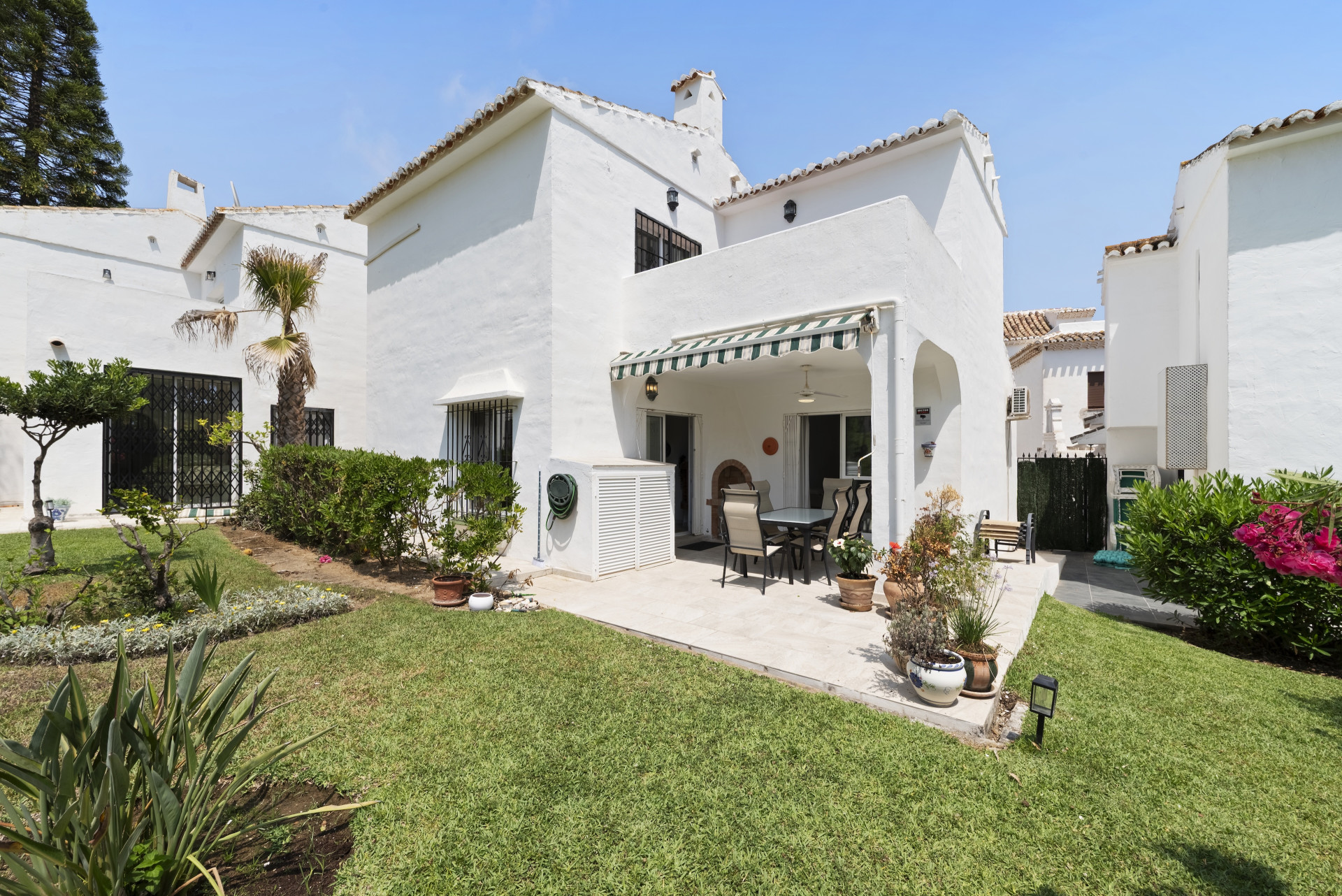 3-Bed Villa with Pool & Garden Views in Lower Calahonda, Mijas Costa — Calahonda