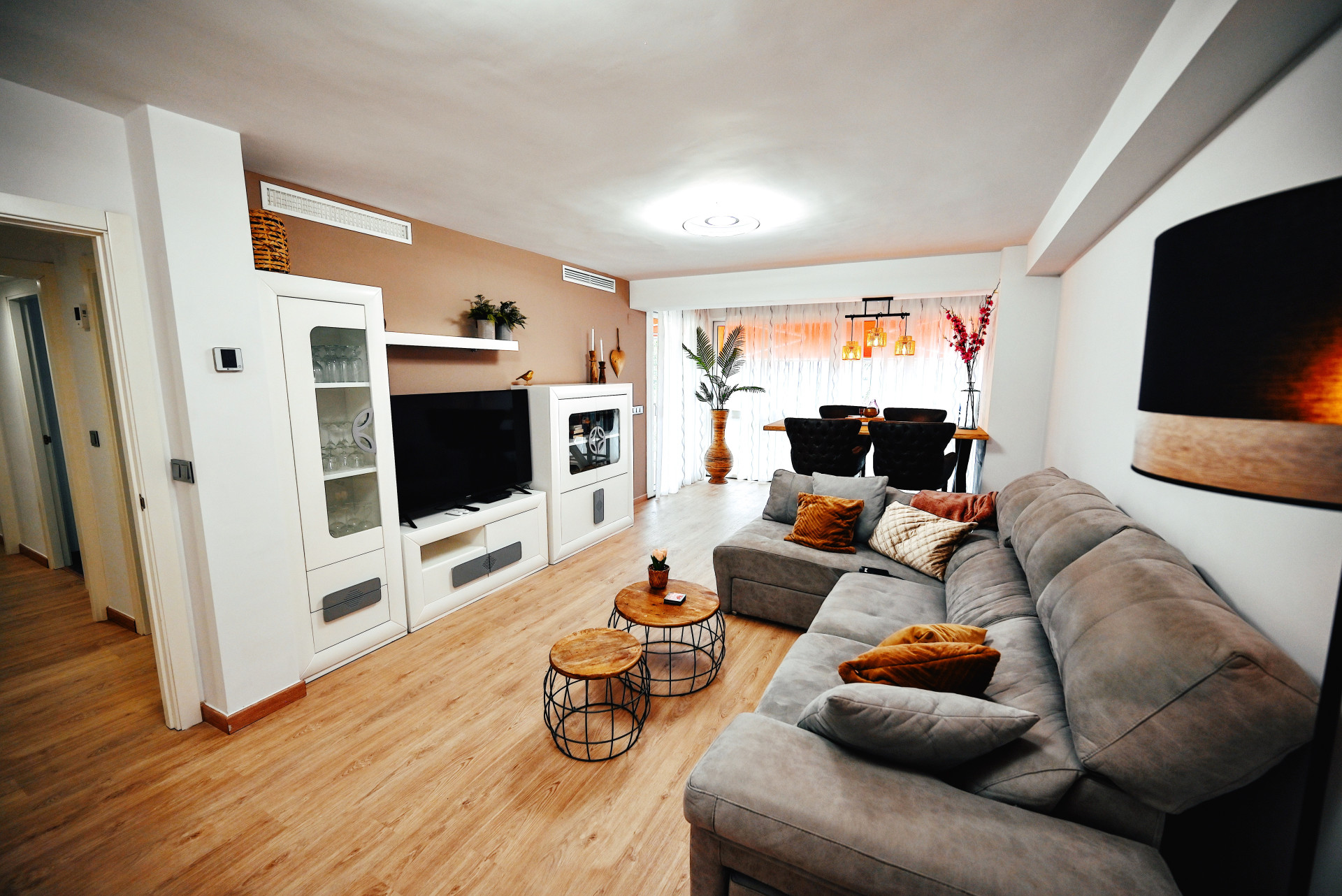 Renovated 2-Bed Turnkey Apartment in La Carihuela, Malaga — La Carihuela