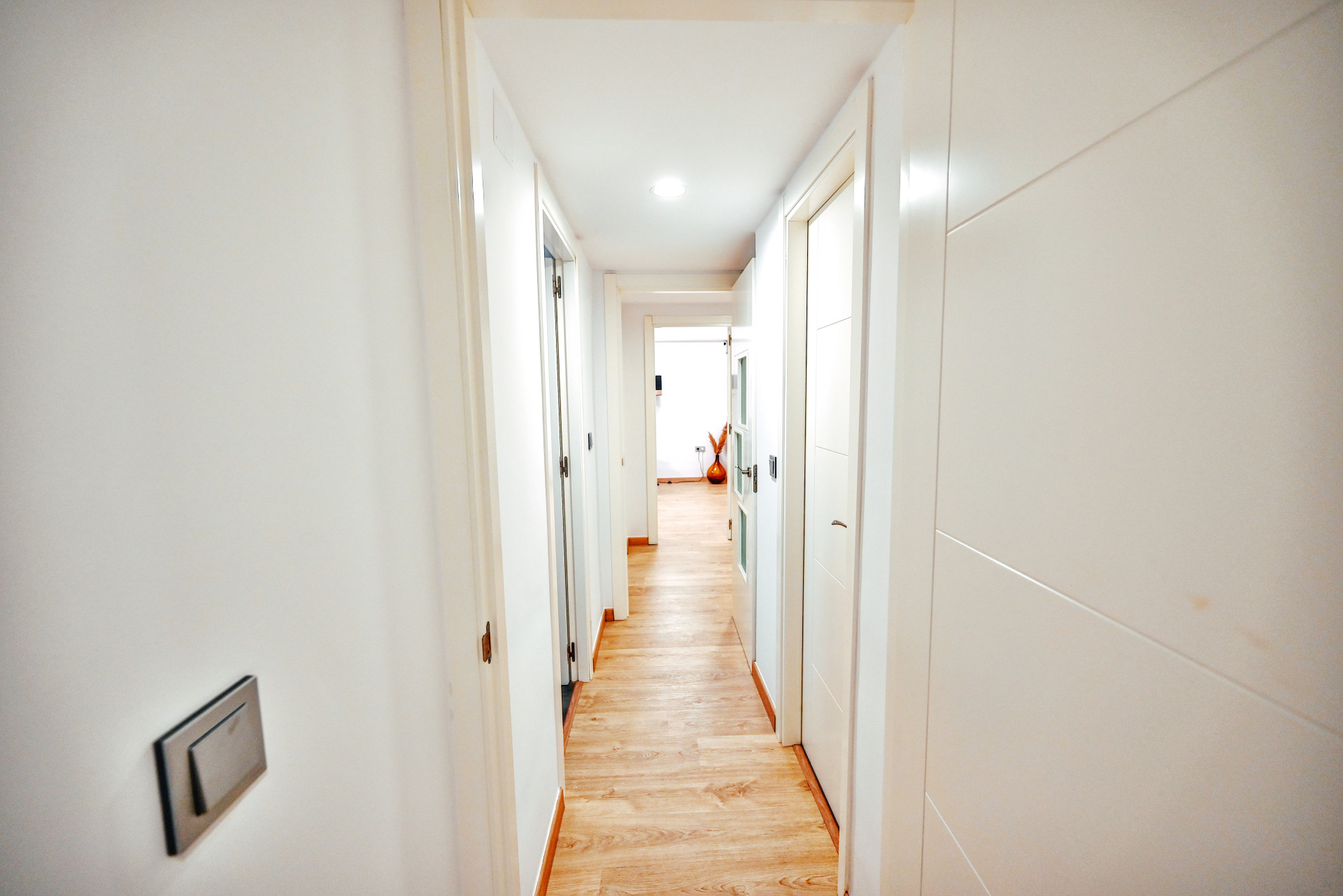 Renovated 2-Bed Turnkey Apartment in La Carihuela, Malaga — La Carihuela