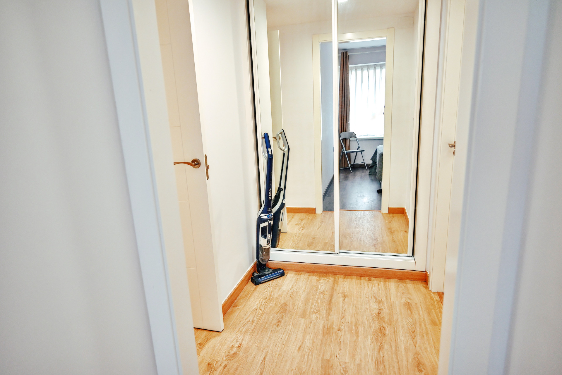 Renovated 2-Bed Turnkey Apartment in La Carihuela, Malaga — La Carihuela