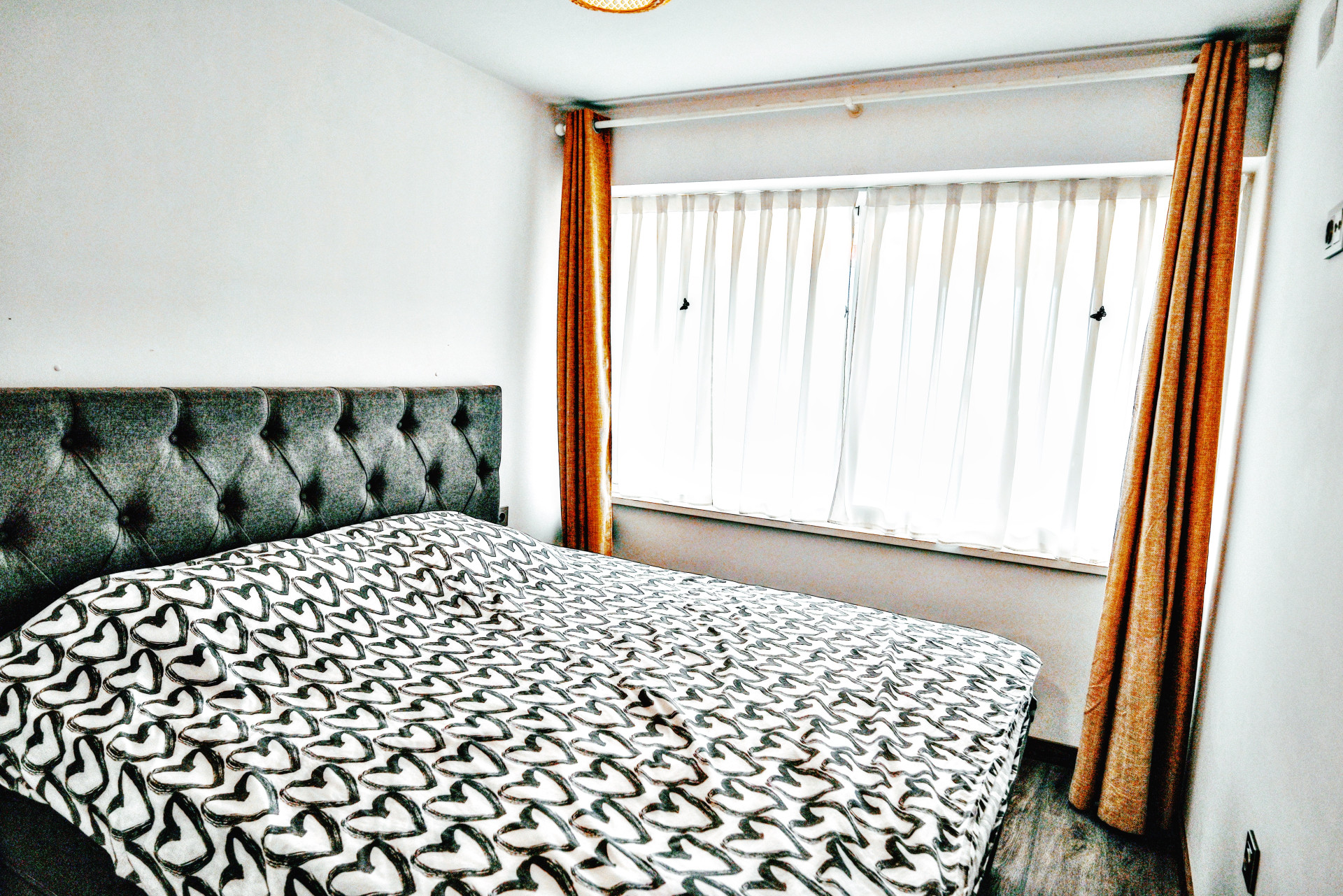 Renovated 2-Bed Turnkey Apartment in La Carihuela, Malaga — La Carihuela