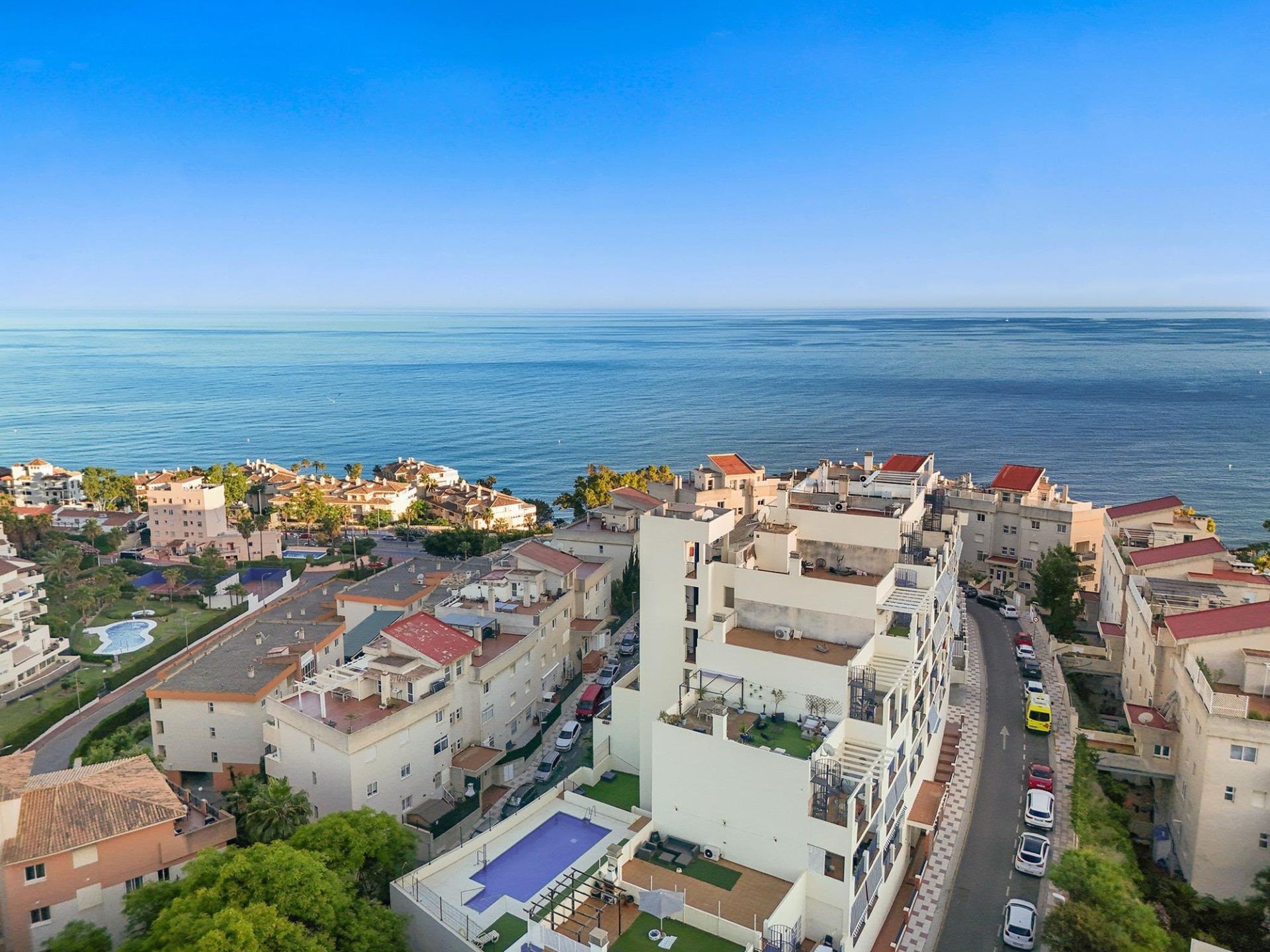 2-Bed Apartment with 60m² Terrace, La Colina, Torrequebrada — Nueva Torrequebrada