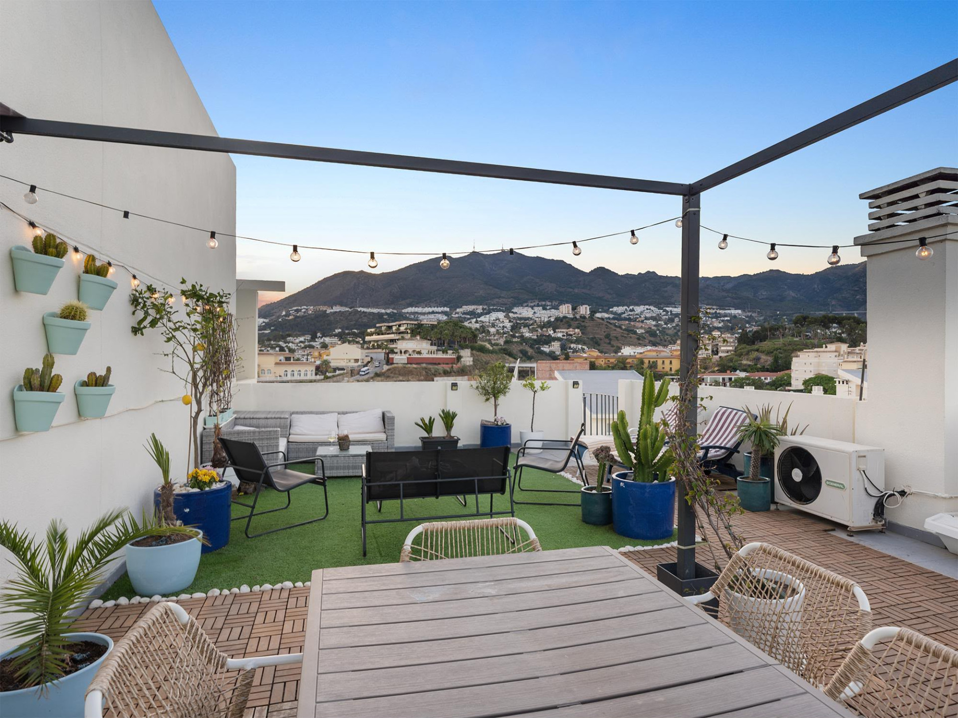 2-Bed Apartment with 60m² Terrace, La Colina, Torrequebrada — Nueva Torrequebrada