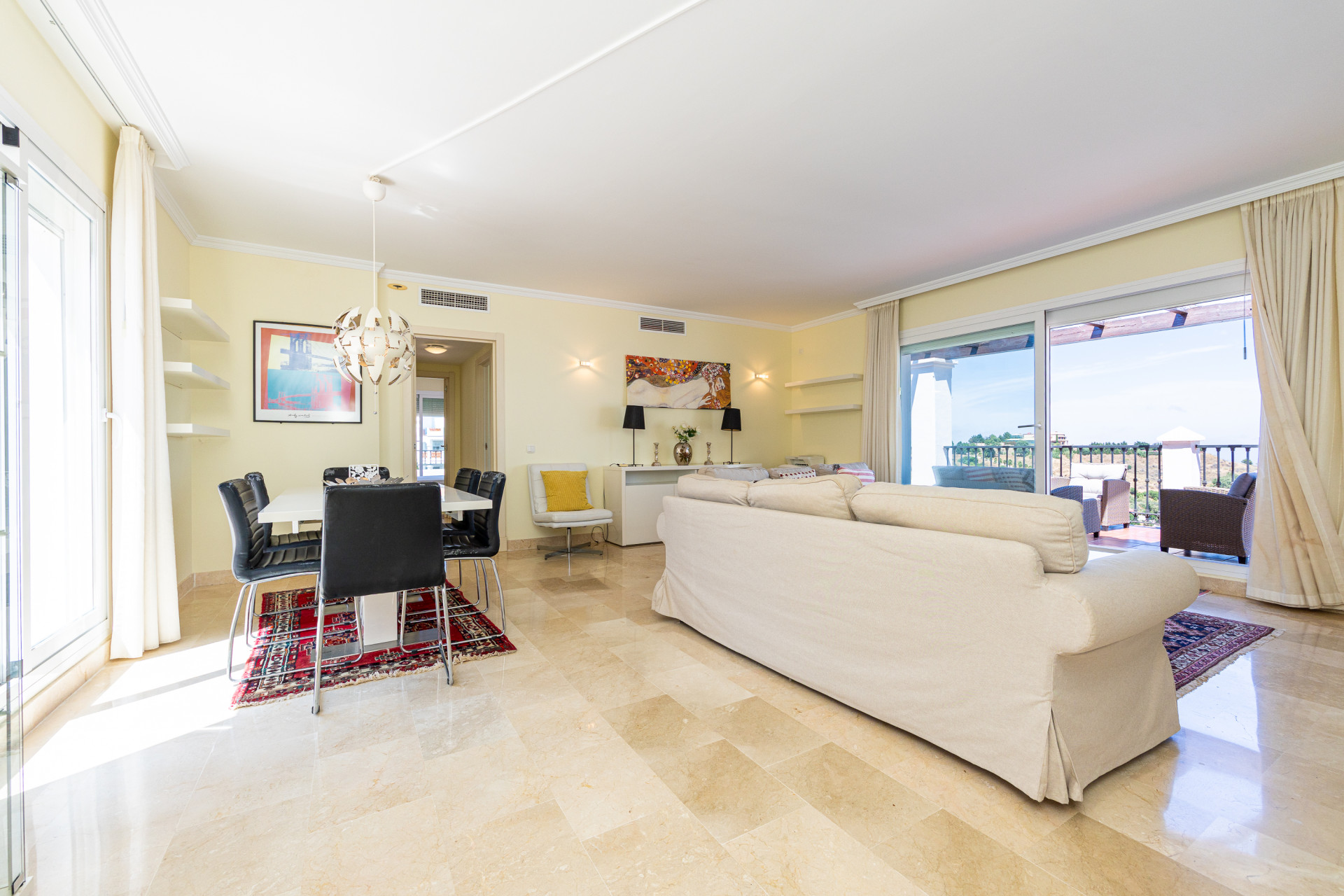 Sea-View Penthouse with Jacuzzi Terrace in Calahonda — Calahonda