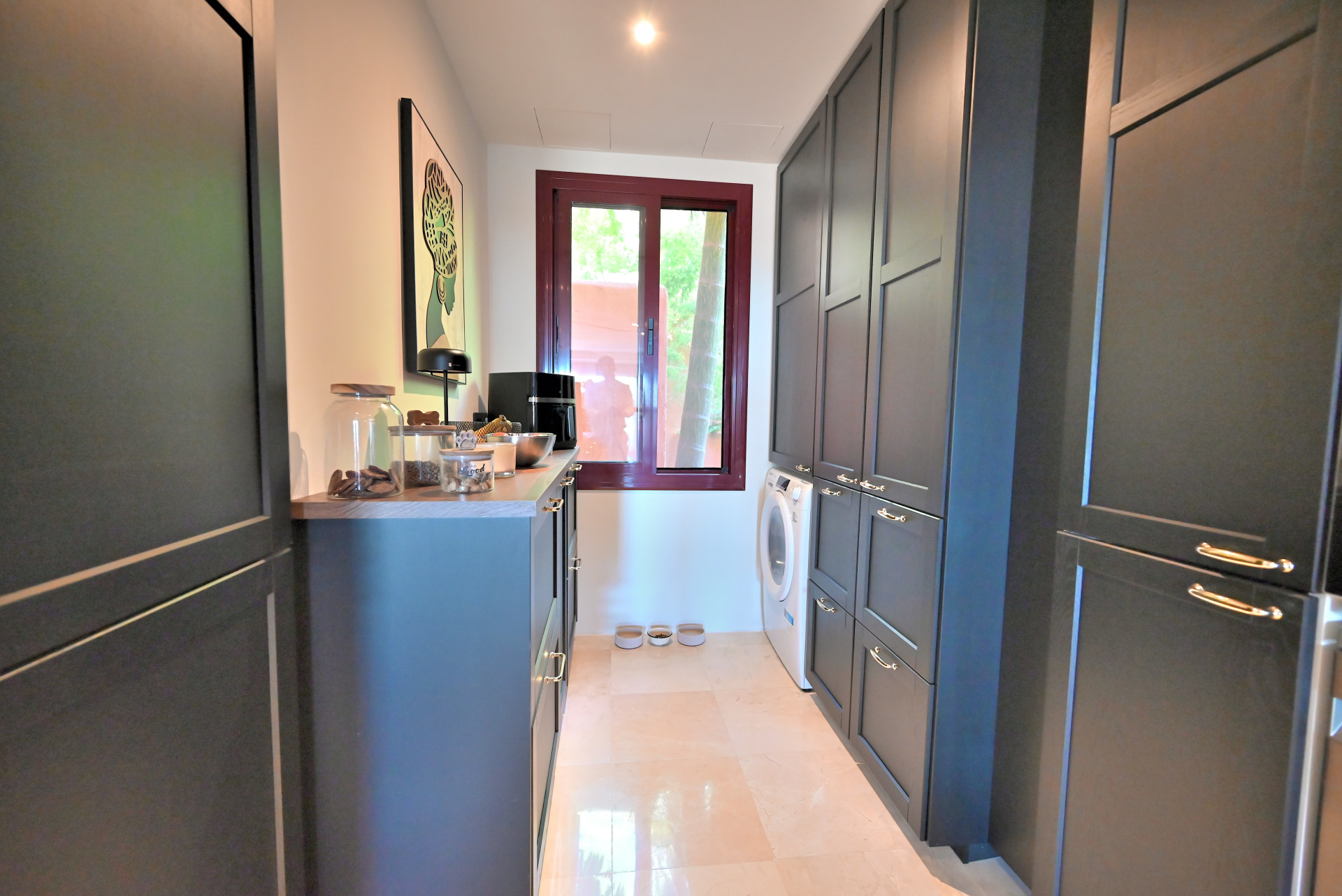 2-Bed Ground-Floor Apartment with Garden & Pool, La Mairena — Marbella Este - La Mairena