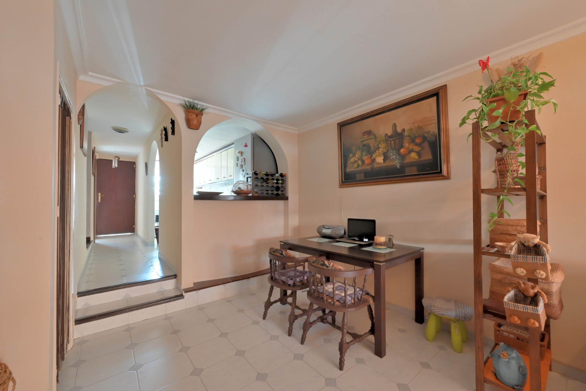 Charming 3-Bed Townhouse with Pool in Calypso, Calahonda — Calahonda