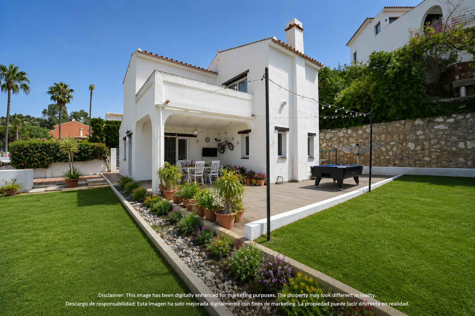 Two-Bedroom Villa with Pool & Development Potential in Calahonda — Calahonda