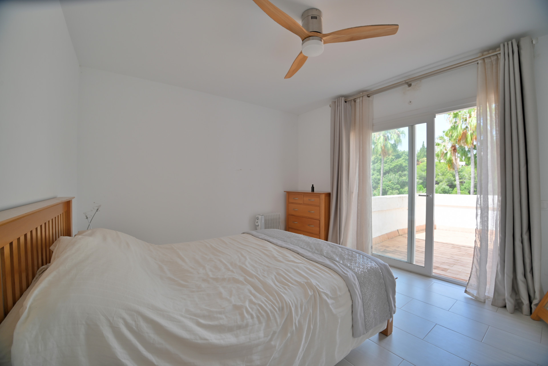 Two-Bedroom Villa with Pool & Development Potential in Calahonda — Calahonda