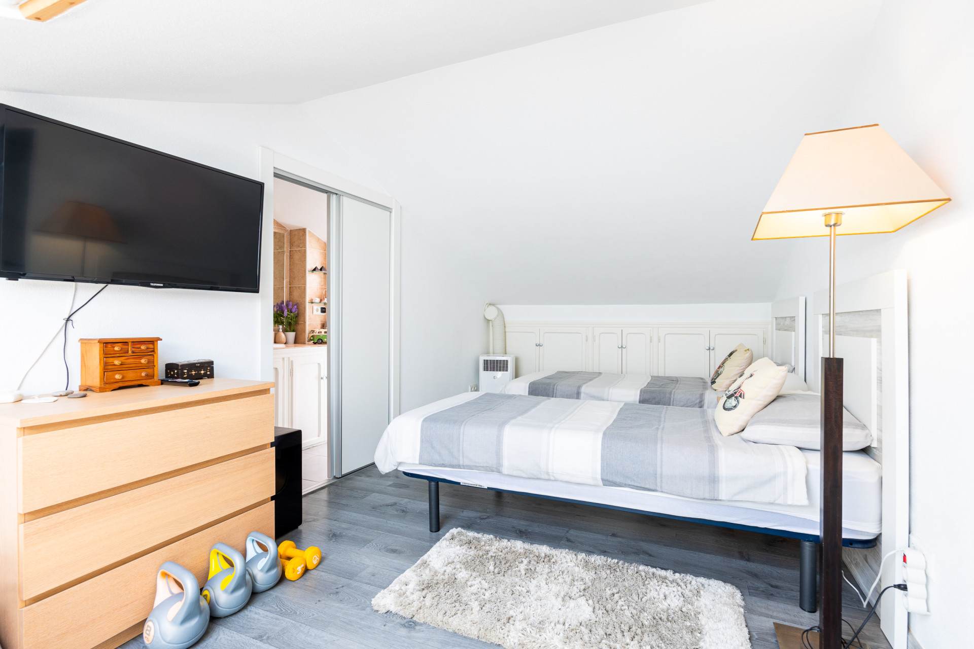 Renovated 4-Bed Townhouse with Sea Views in Calahonda — Calahonda