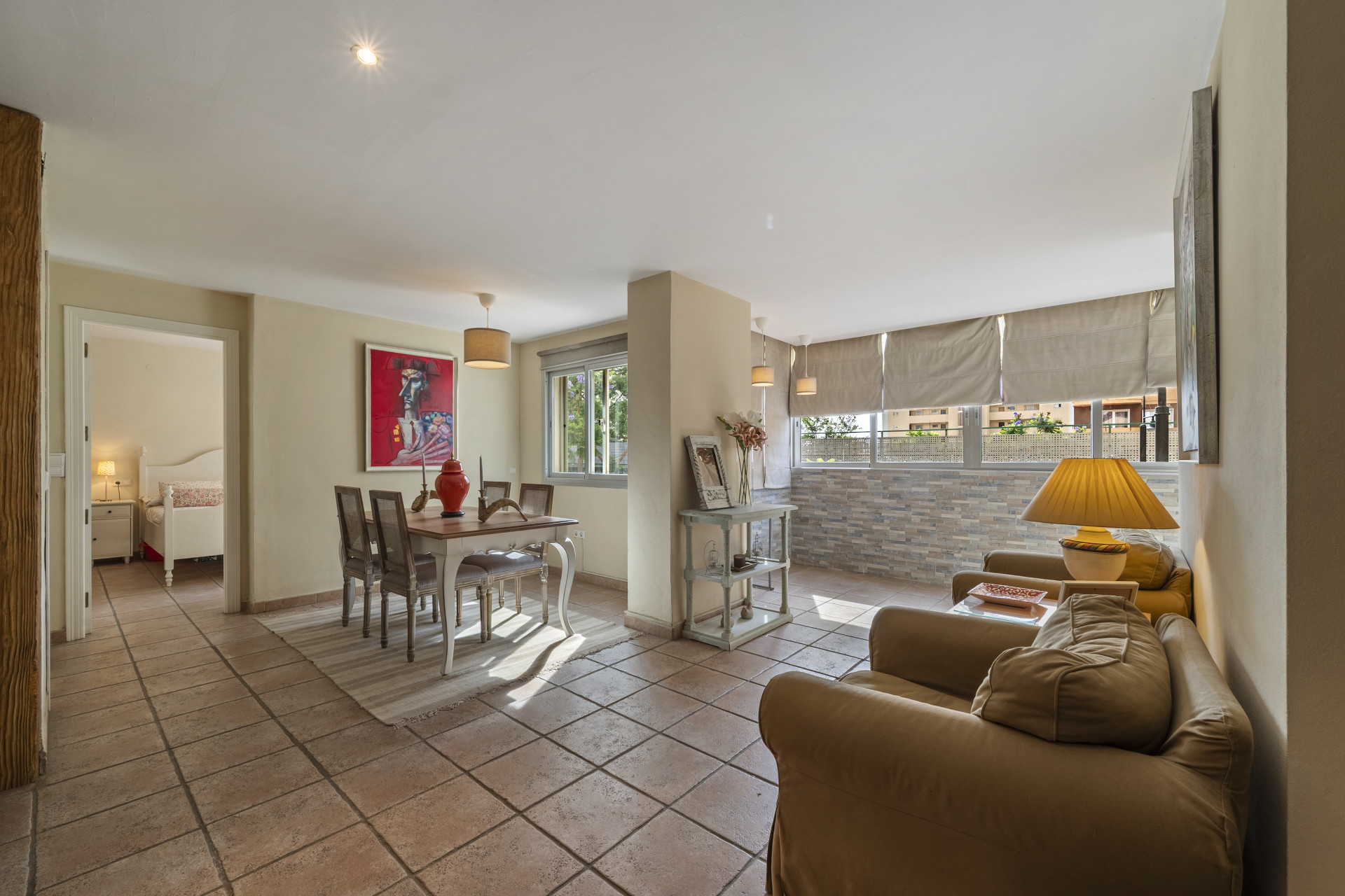 Unique 2-Bed Apartment with Vast Terraces in Los Boliches, Fuengirola — Fuengirola