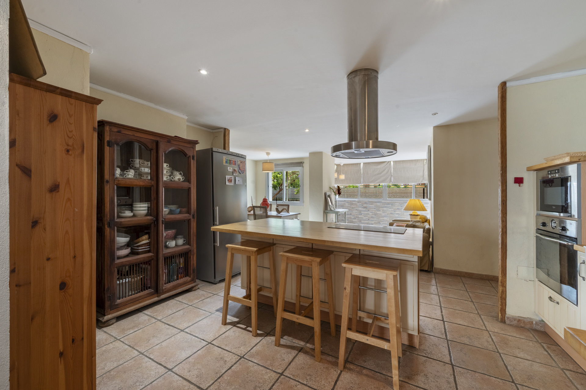 Unique 2-Bed Apartment with Vast Terraces in Los Boliches, Fuengirola — Fuengirola