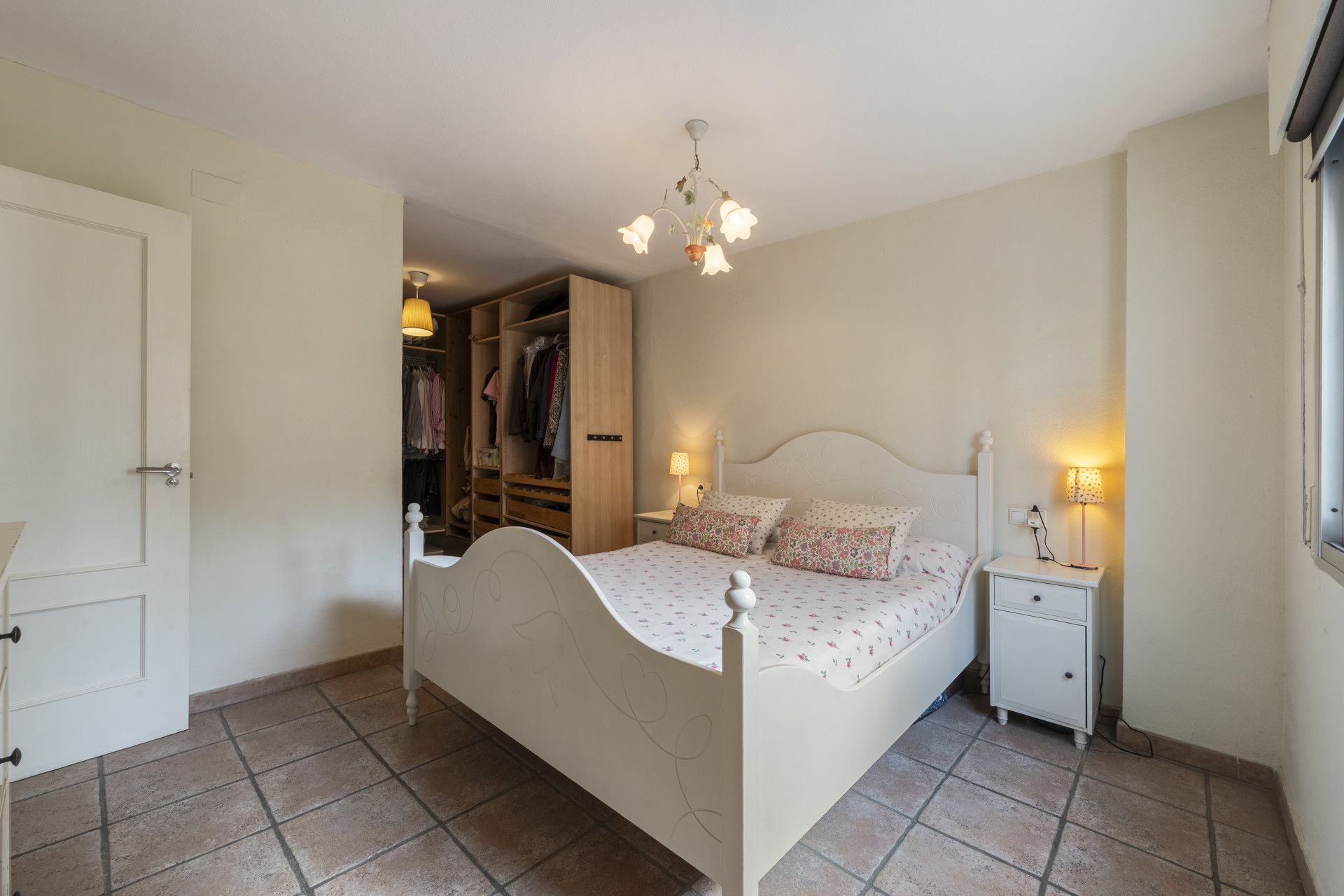 Unique 2-Bed Apartment with Vast Terraces in Los Boliches, Fuengirola — Fuengirola