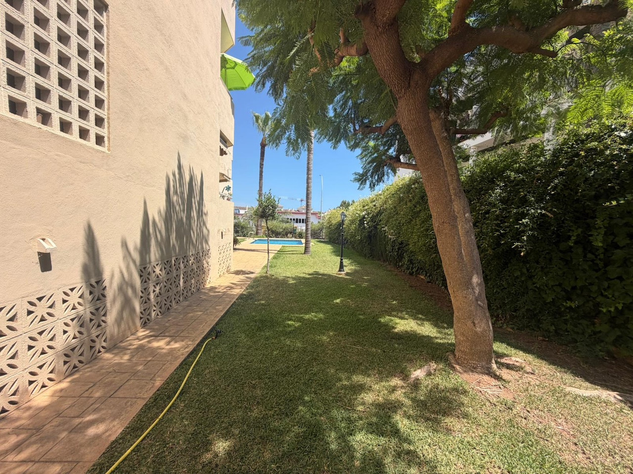 2-Bed Sea View Apartment with Tourist License in La Carihuela — La Carihuela