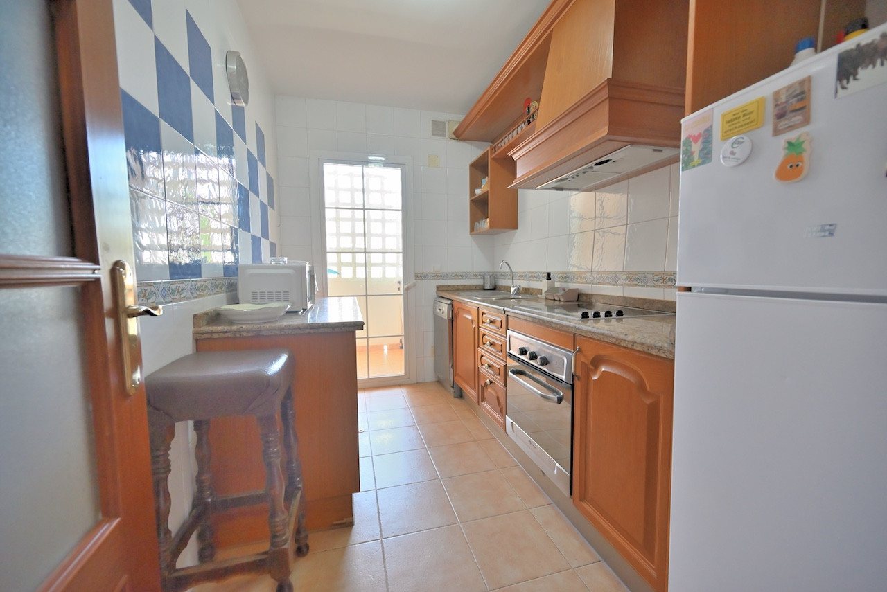 2-Bed Sea View Apartment with Tourist License in La Carihuela — La Carihuela