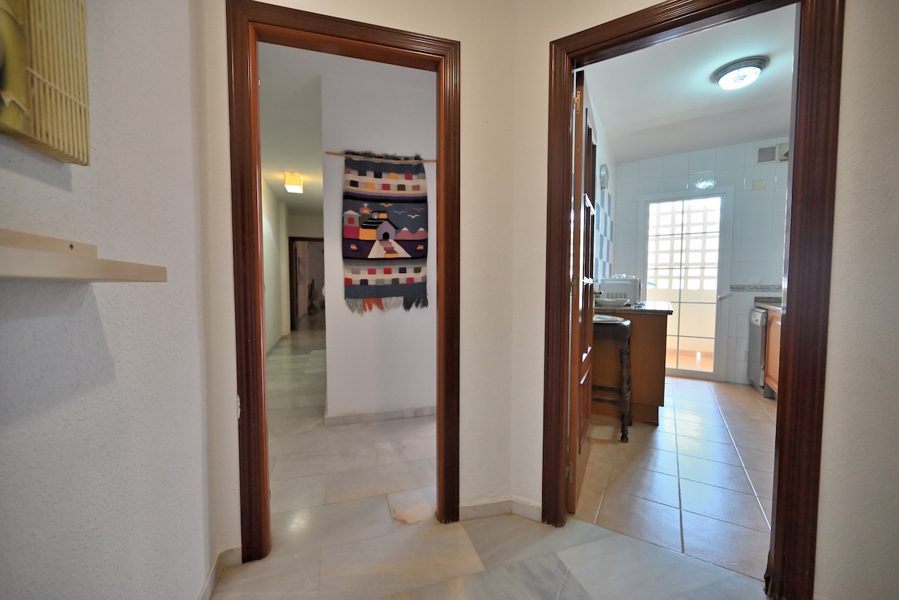 2-Bed Sea View Apartment with Tourist License in La Carihuela — La Carihuela