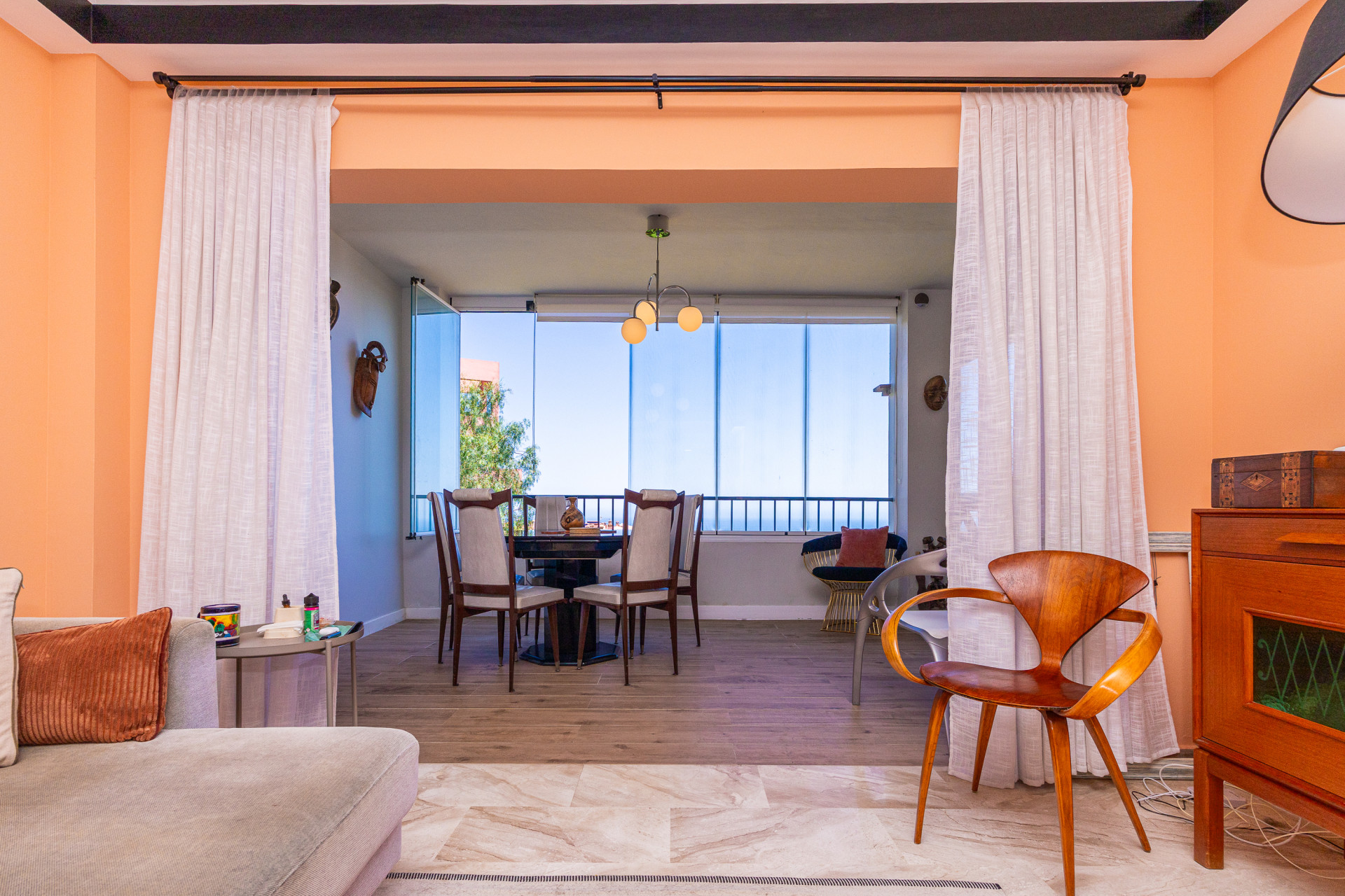Elevated Ground Floor 2-Bed Apartment with Sea Views, Calahonda — Calahonda