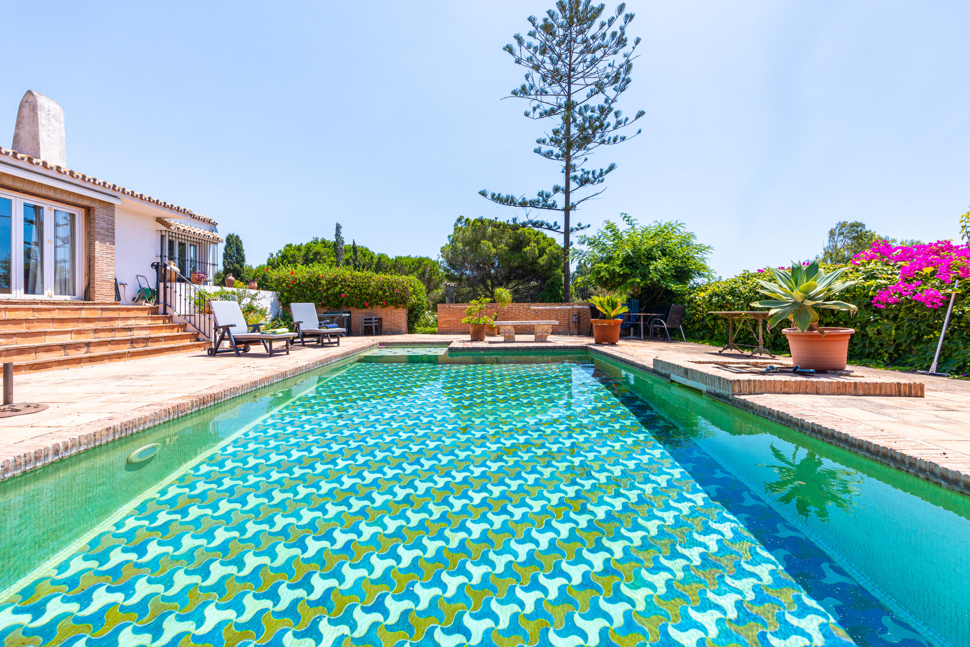Cortijo-Style Villa with Sea Views on 3,000m² Plot, El Chaparral — El Chaparral