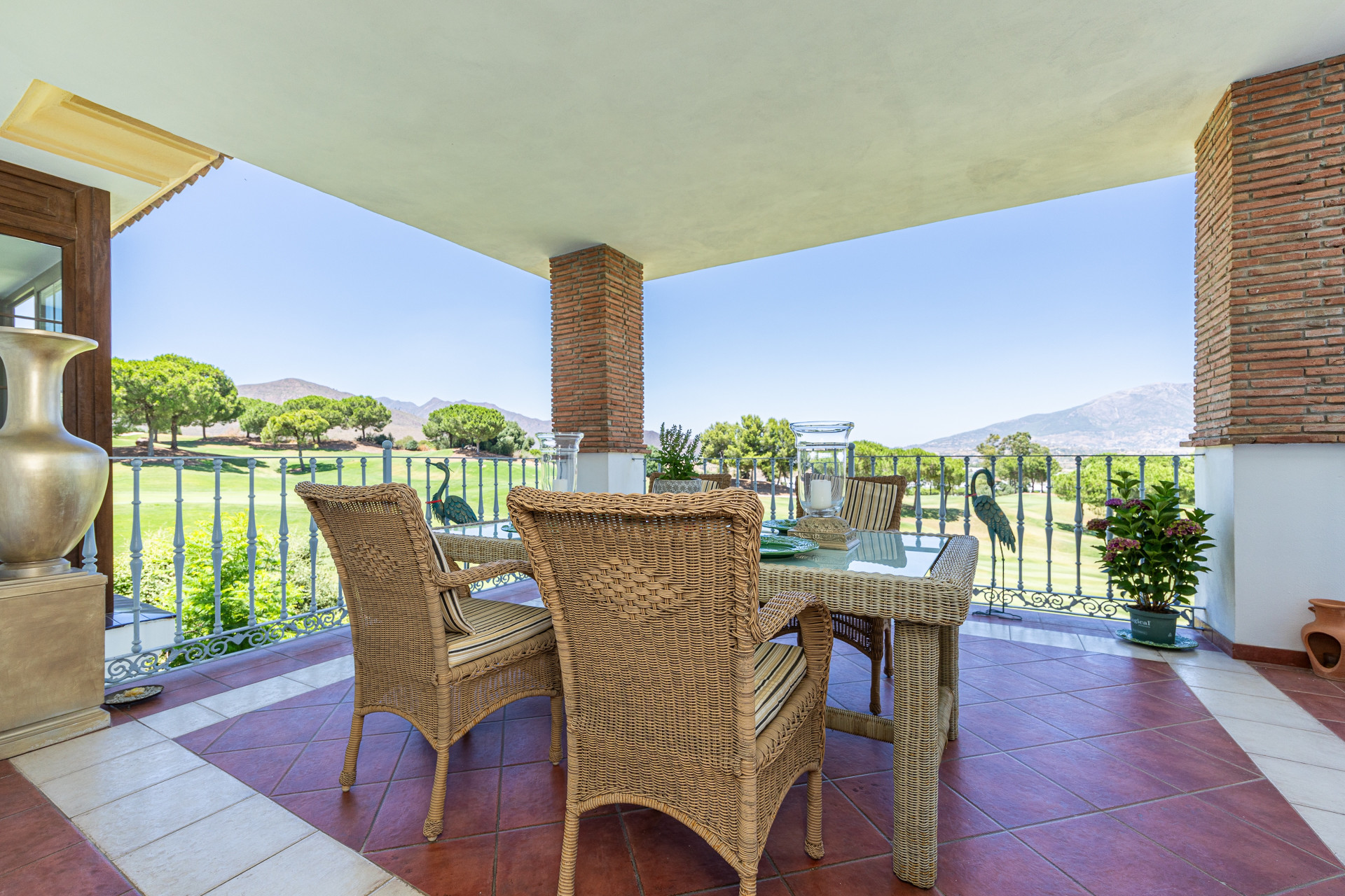 Elegant 4-Bed Golf-Front Villa in La Cala Golf Resort, Malaga — La Cala Golf Resort