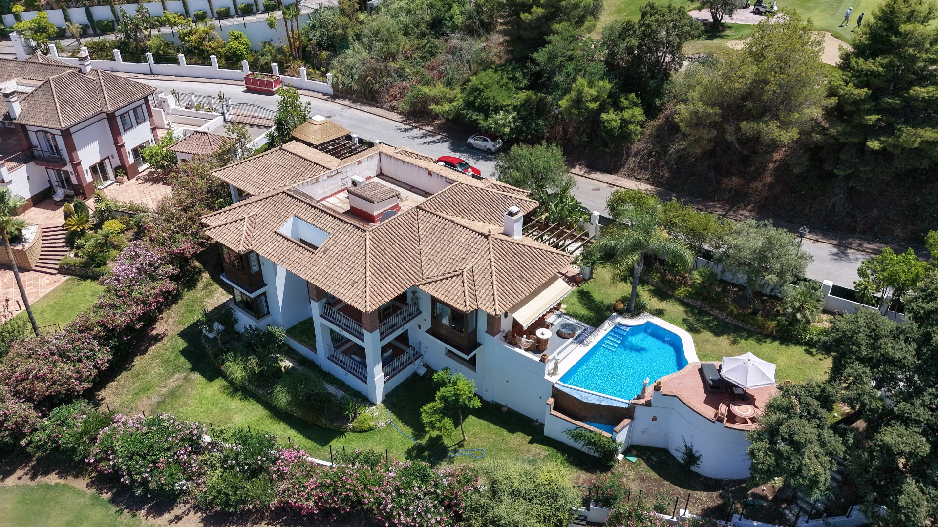 Elegant 4-Bed Golf-Front Villa in La Cala Golf Resort, Malaga — La Cala Golf Resort