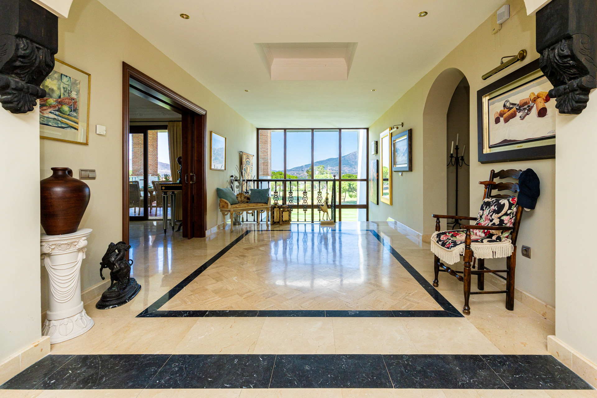 Elegant 4-Bed Golf-Front Villa in La Cala Golf Resort, Malaga — La Cala Golf Resort