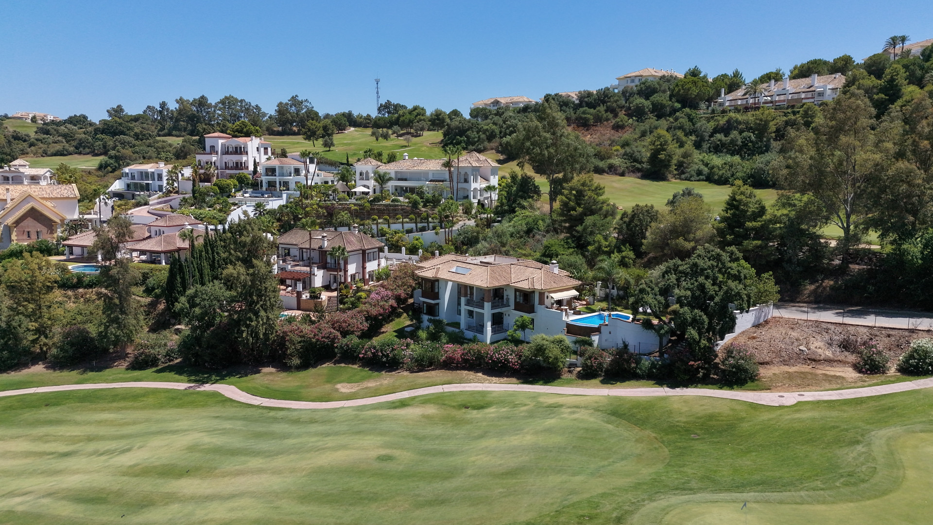 Elegant 4-Bed Golf-Front Villa in La Cala Golf Resort, Malaga — La Cala Golf Resort