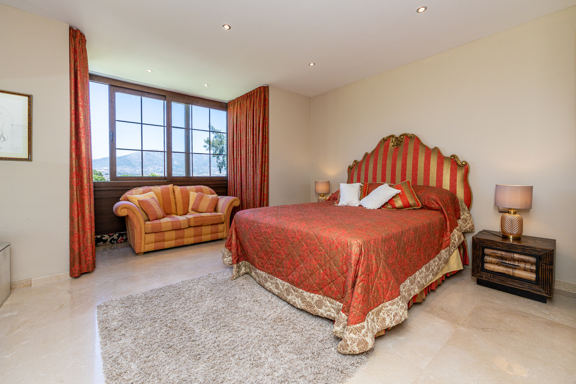Elegant 4-Bed Golf-Front Villa in La Cala Golf Resort, Malaga — La Cala Golf Resort