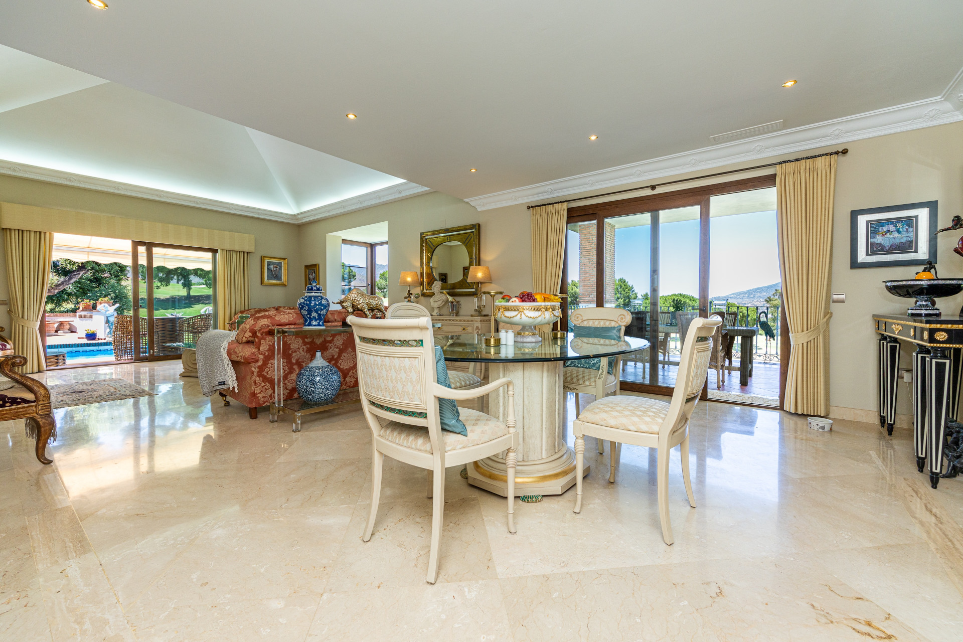 Elegant 4-Bed Golf-Front Villa in La Cala Golf Resort, Malaga — La Cala Golf Resort