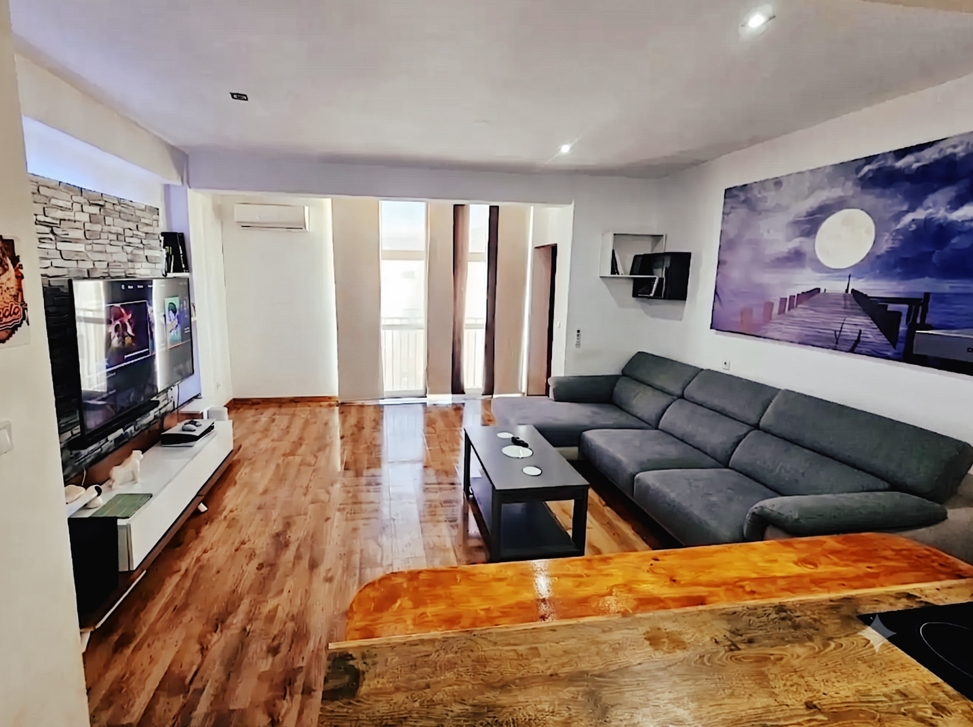 Move-In Ready 2-Bed Apartment Near Torremolinos Centro & Beach — Torremolinos Centro