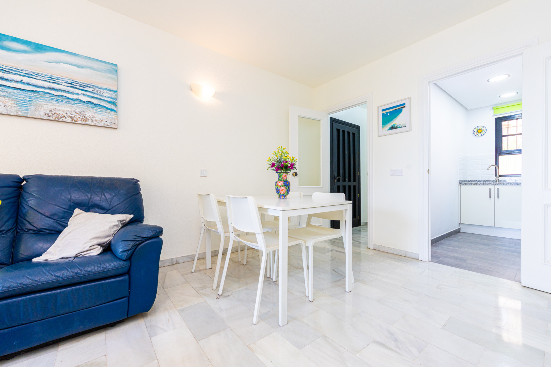 Two-Bed Ground Floor Apartment with Sea Views, Calahonda — Calahonda