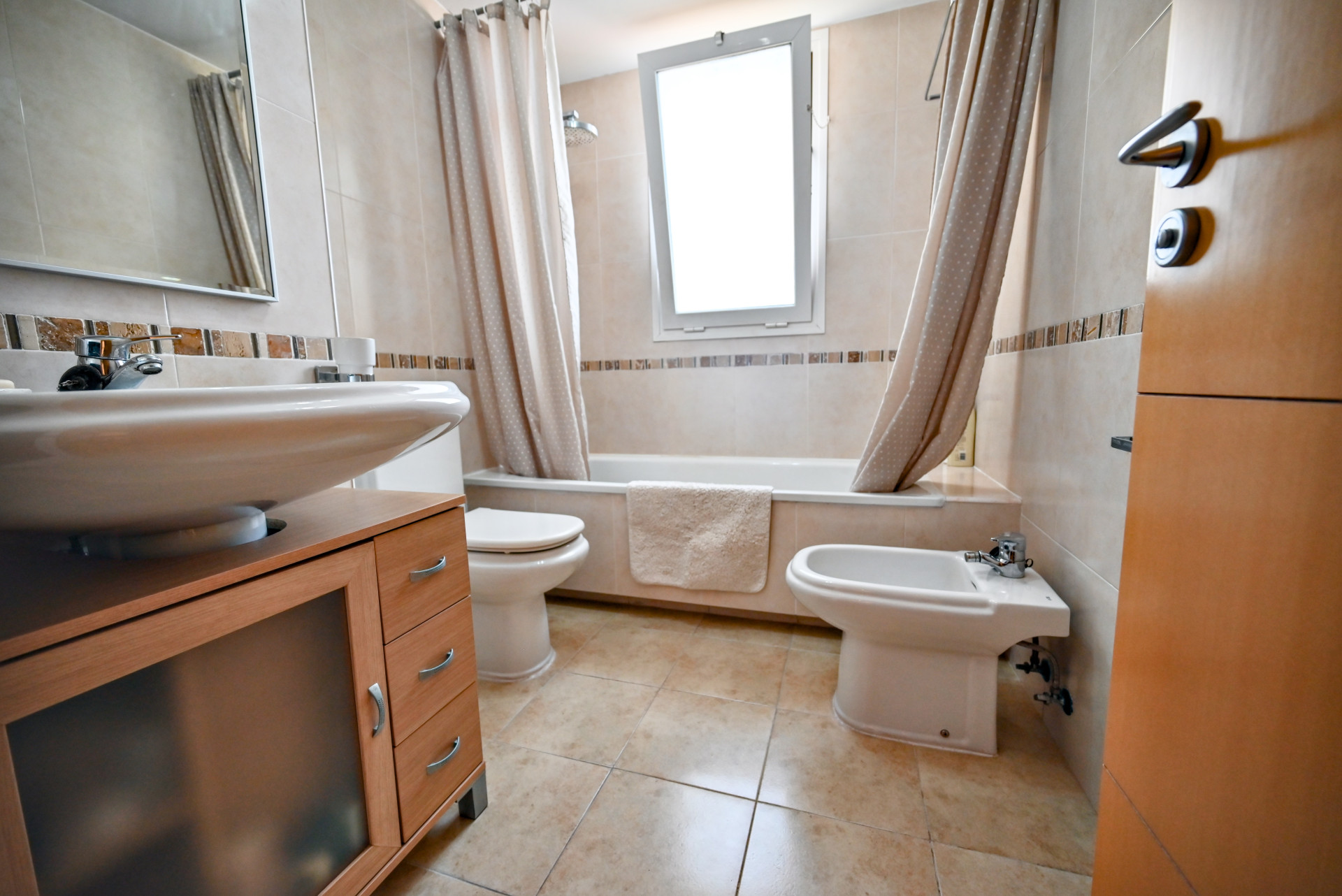 Stunning 4-Bed Penthouse with 224m² Terraces & Solarium, Torremolinos — Torremolinos