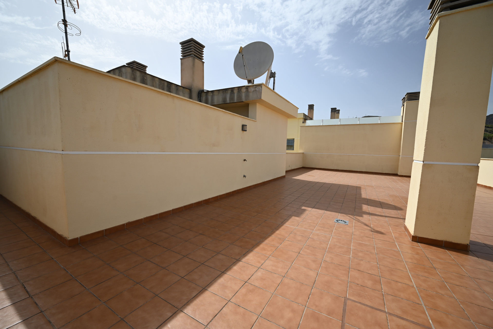 Stunning 4-Bed Penthouse with 224m² Terraces & Solarium, Torremolinos — Torremolinos