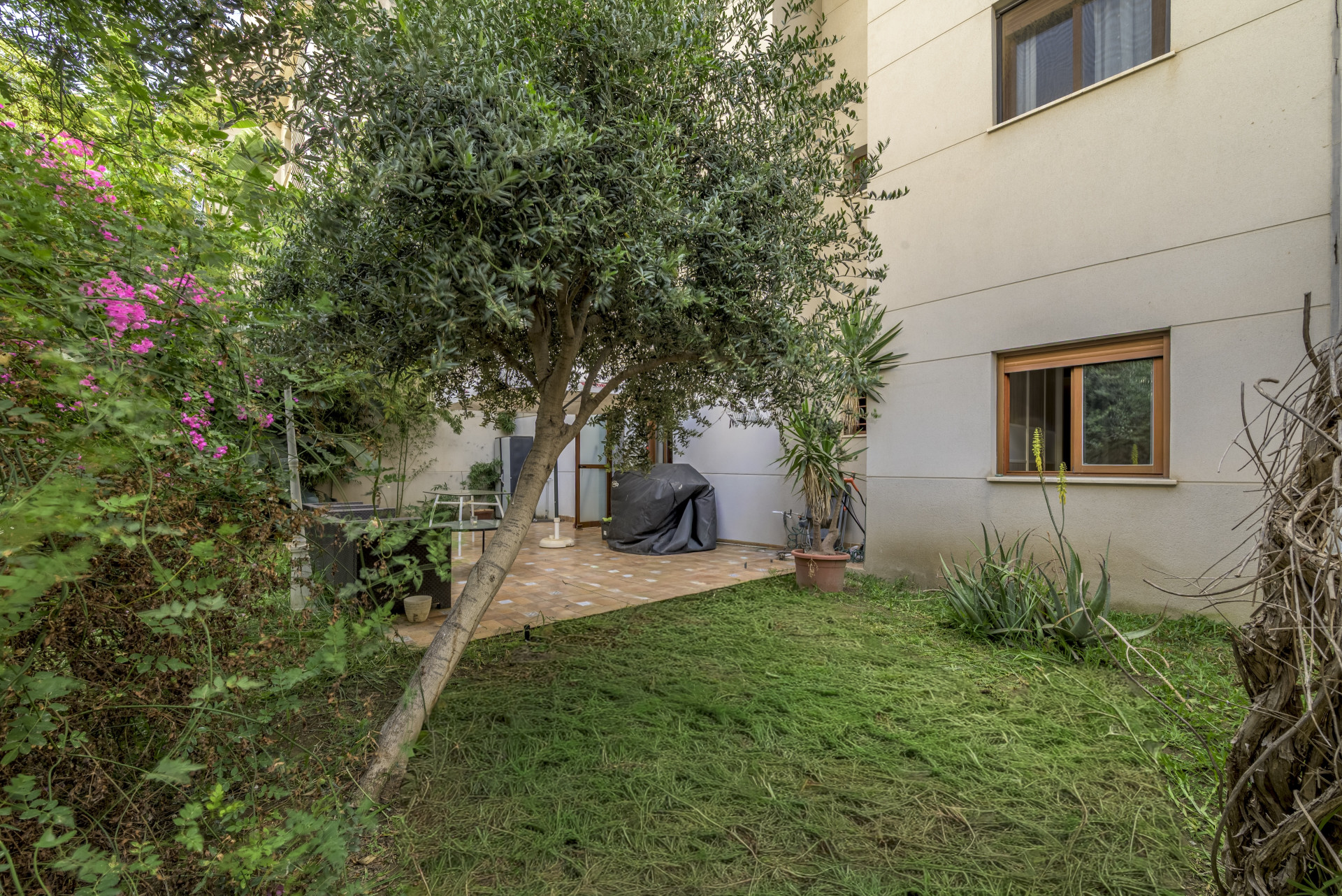 Ground Floor Apartment with Two Gardens & Pool, Loma del Real, Mijas Costa — Mijas Costa