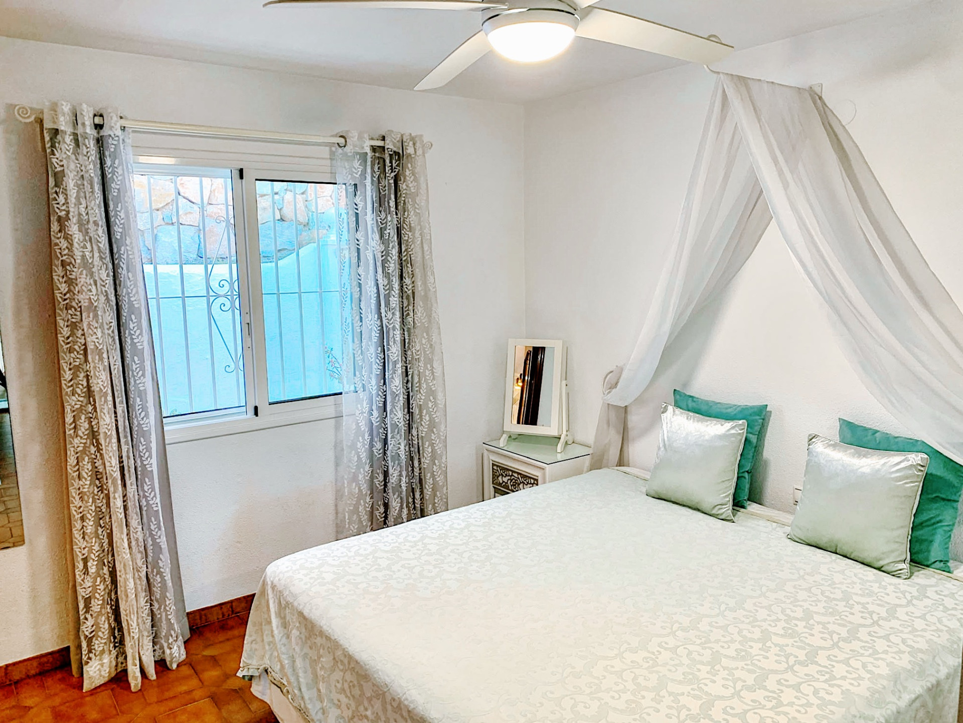 Luxury Sea View Villa in Benalmadena Centro with Established Rental Business — Benalmadena Centro