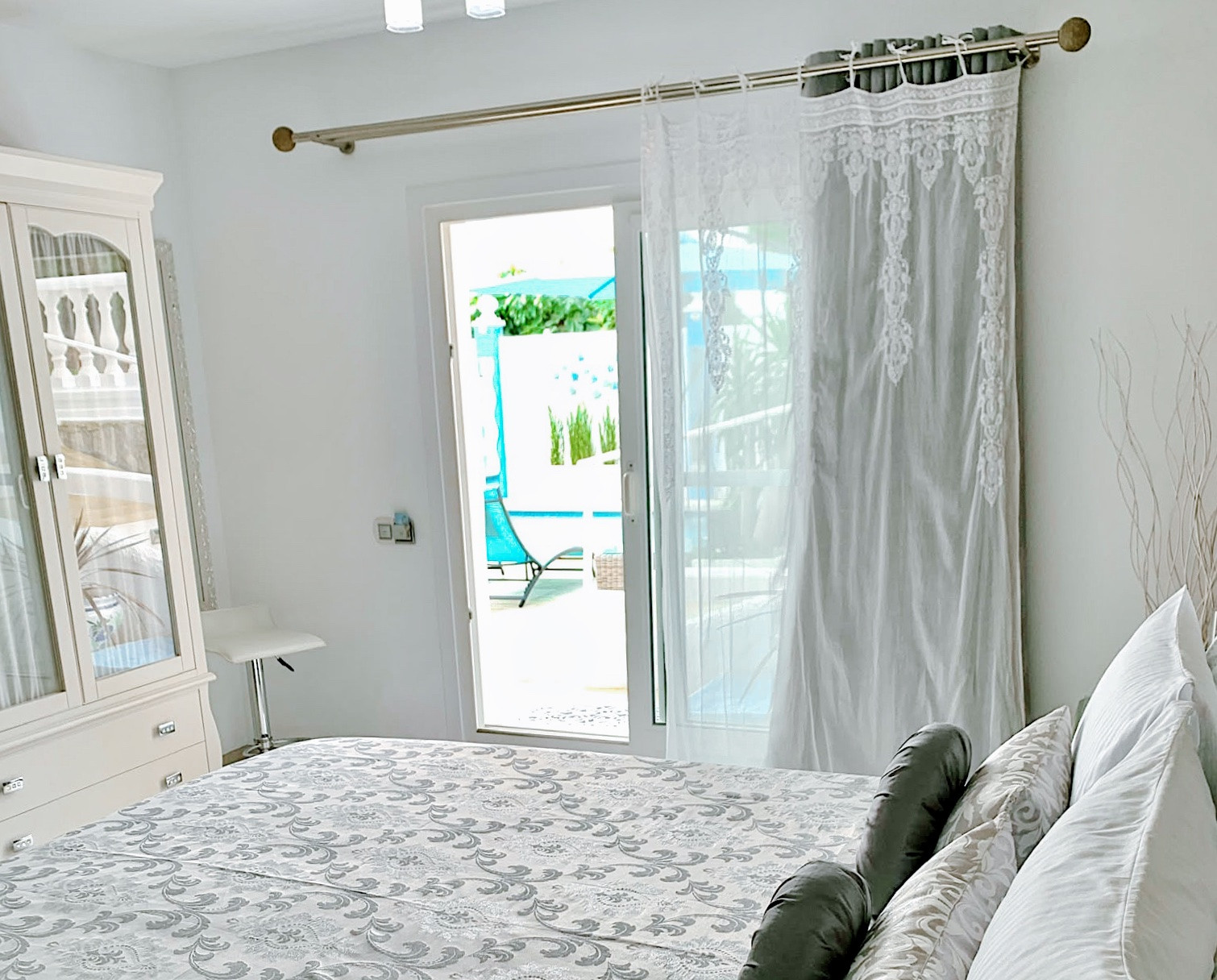 Luxury Sea View Villa in Benalmadena Centro with Established Rental Business — Benalmadena Centro